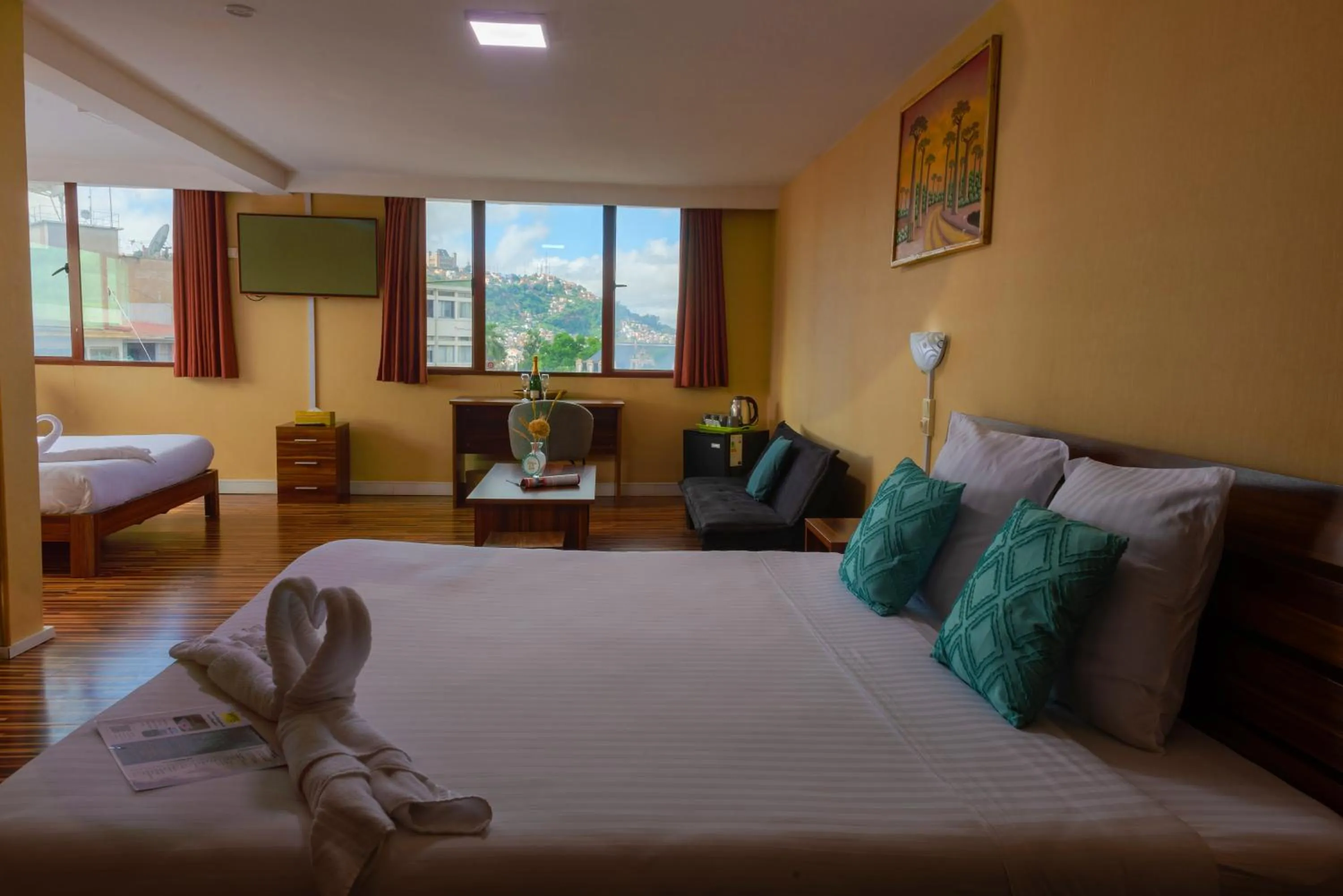 Photo of the whole room, Bed in Hotel Le Pousse Pousse