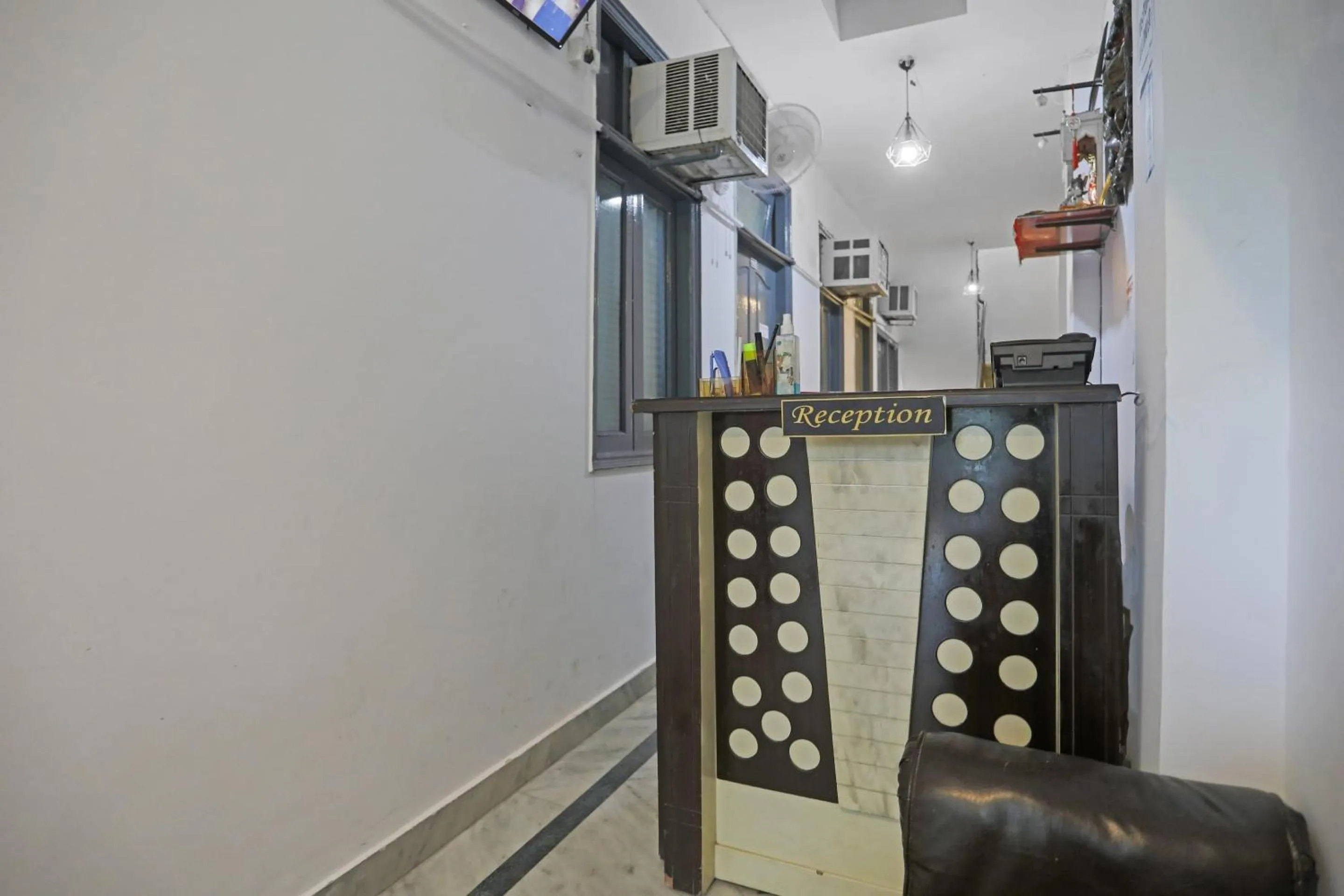 Lobby or reception in Hotel O The Premium Villa