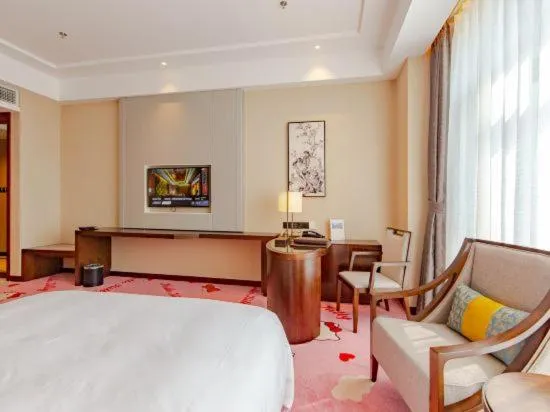 Bed in Binhai Jinling International Hotel