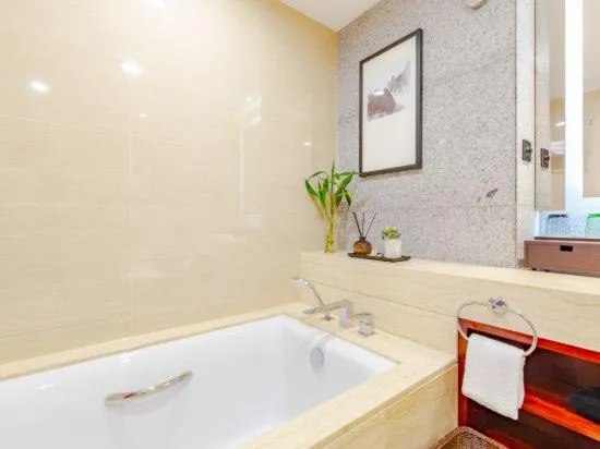 Binhai Jinling International Hotel