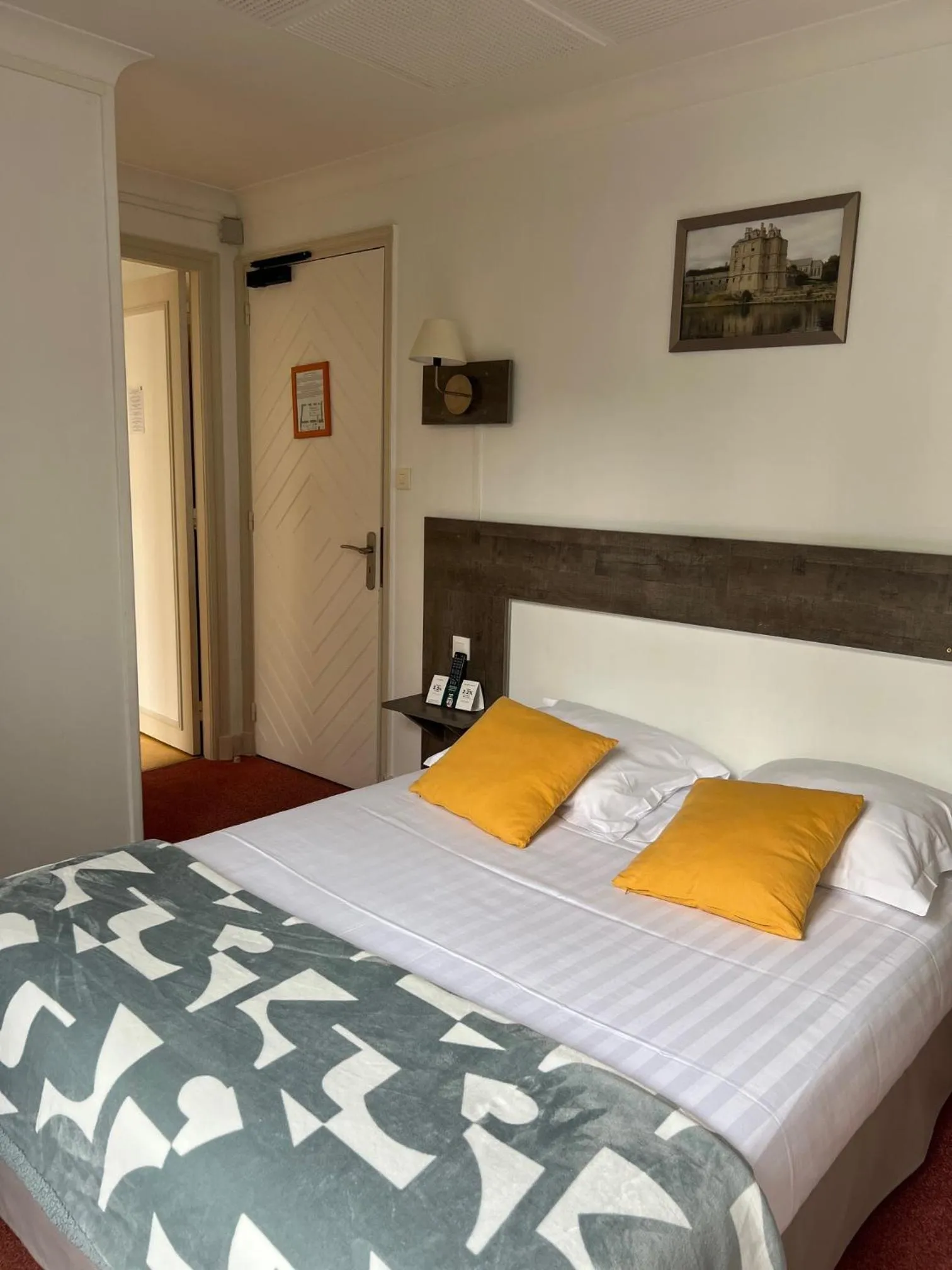 Logis Hôtel du Commerce