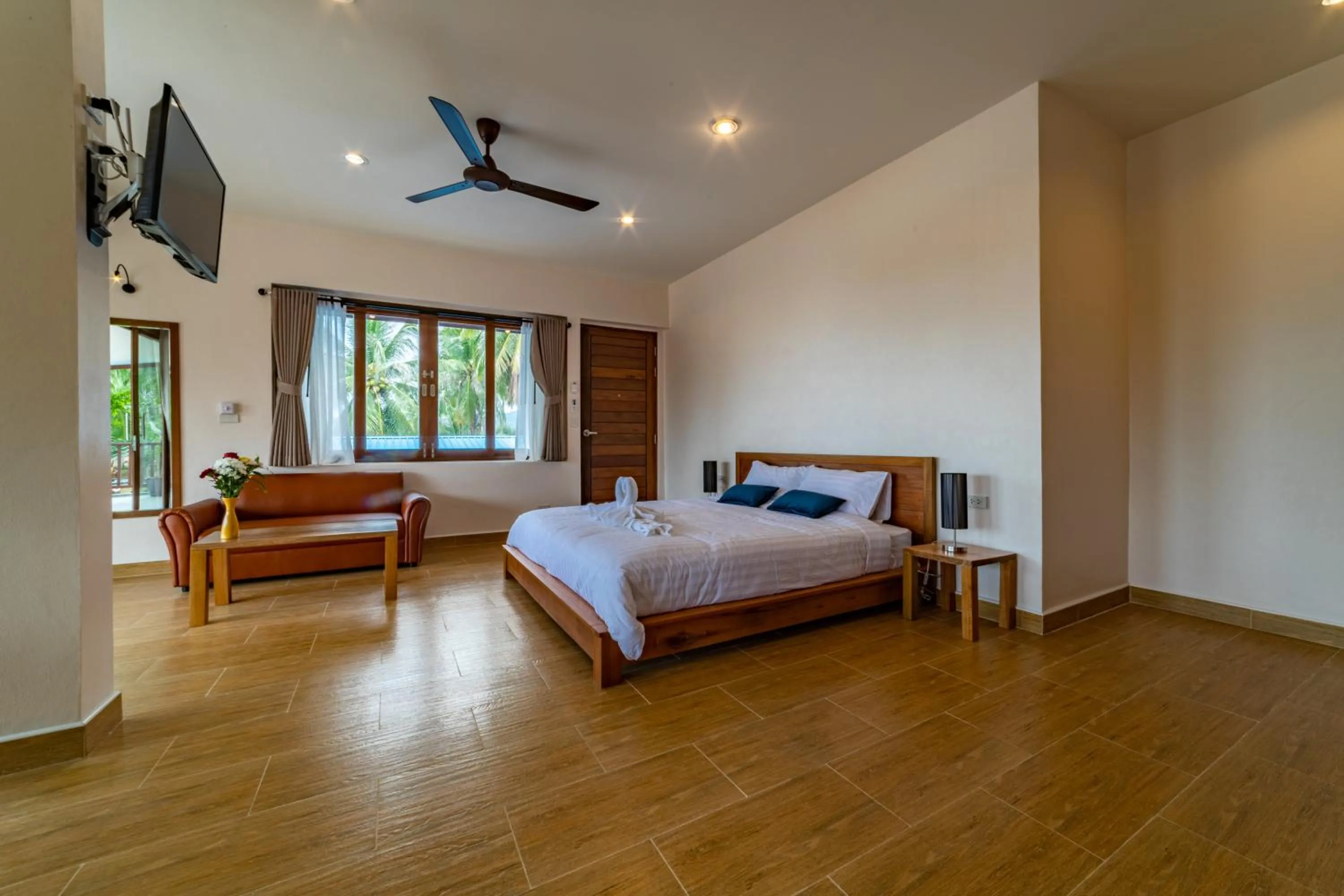 Bed in Le Grand Bleu Hotel