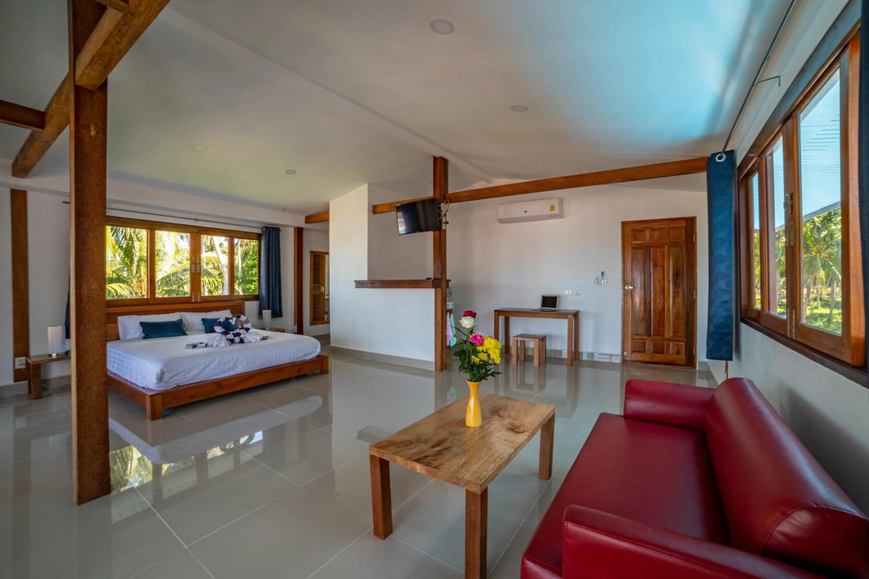 Bed in Le Grand Bleu Hotel