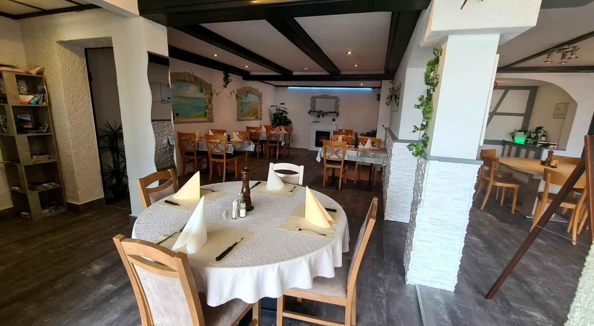 Restaurant/places to eat in Hotel Rössli