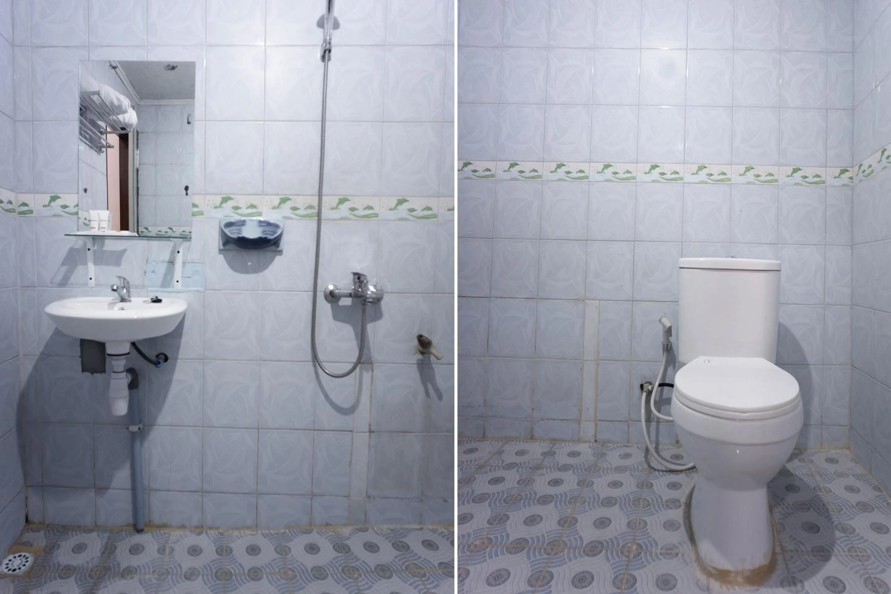 Bathroom in OYO 2180 Vina Vira Hotel