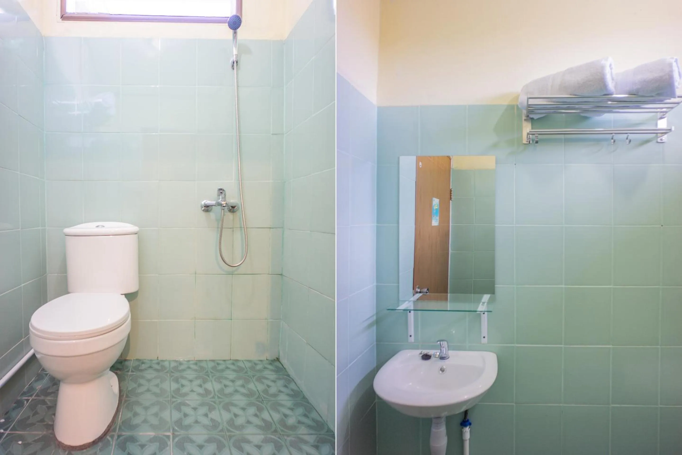 Bathroom in OYO 2180 Vina Vira Hotel