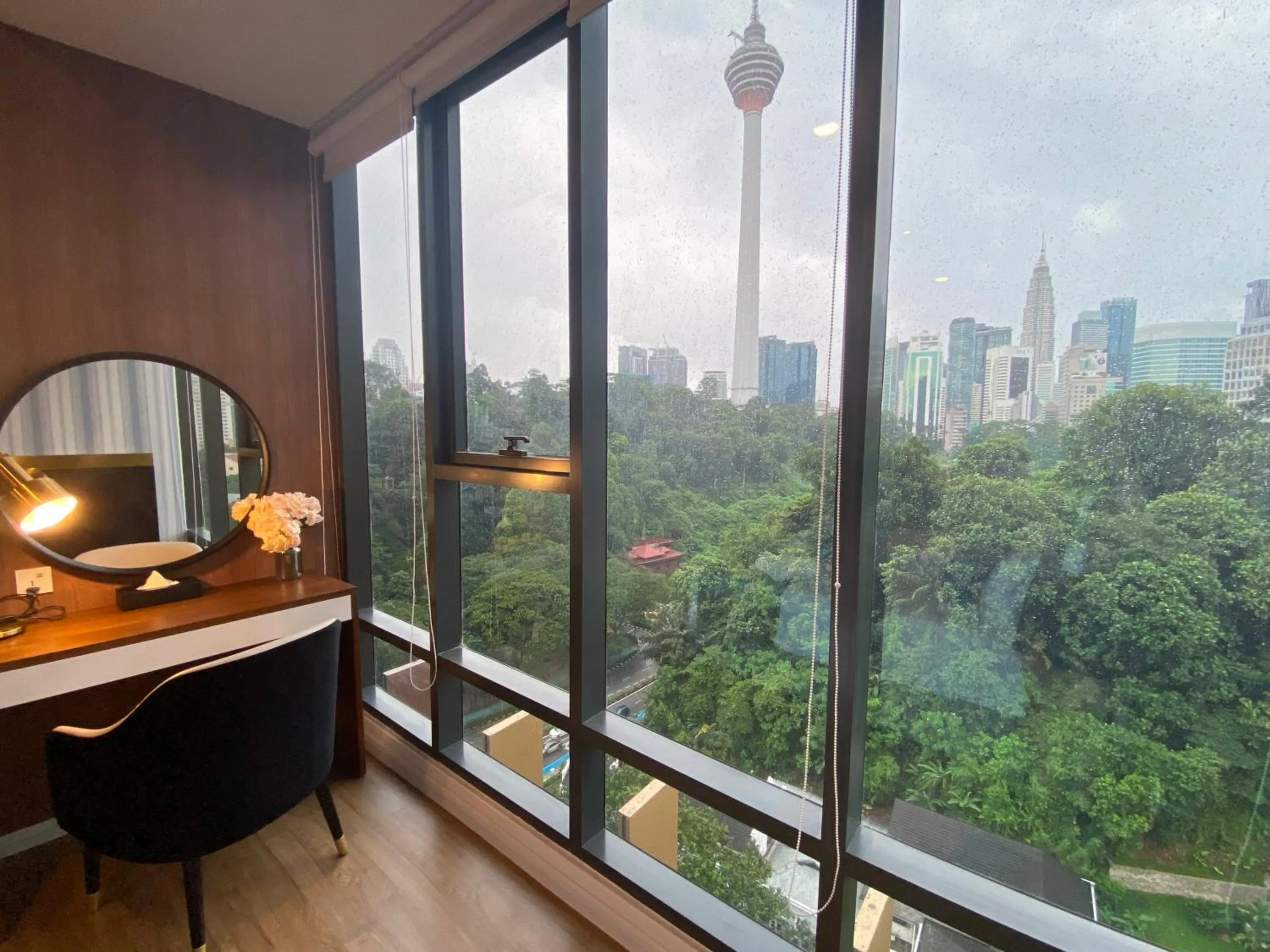 City view in Ceylonz Suites by MyKey
