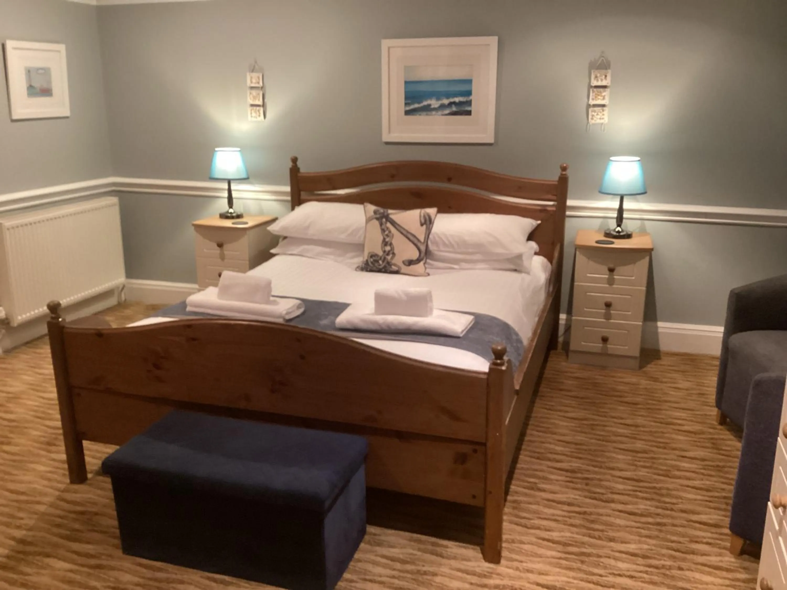 Bed in The Top House Inn