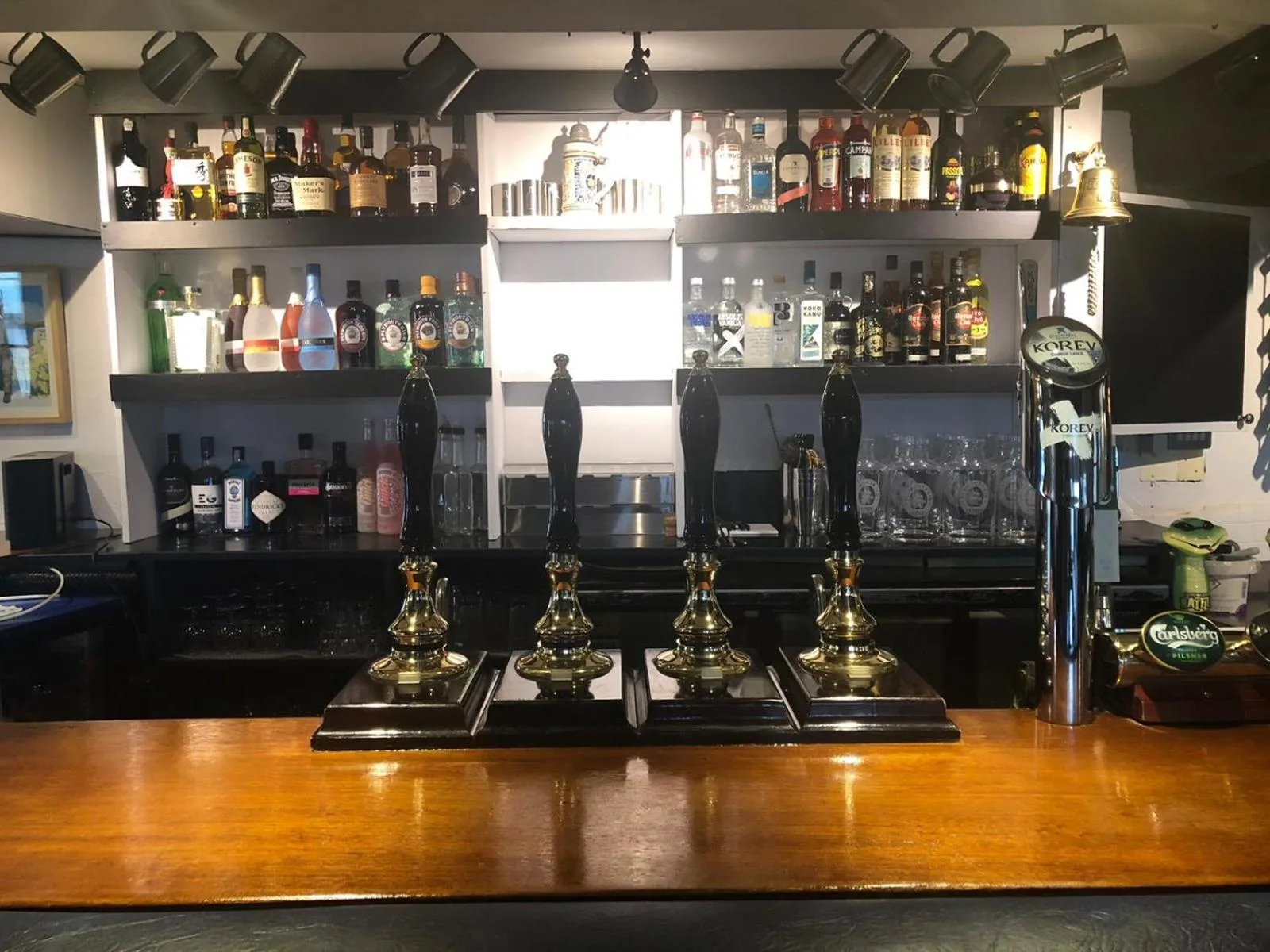 Lounge or bar in The Top House Inn