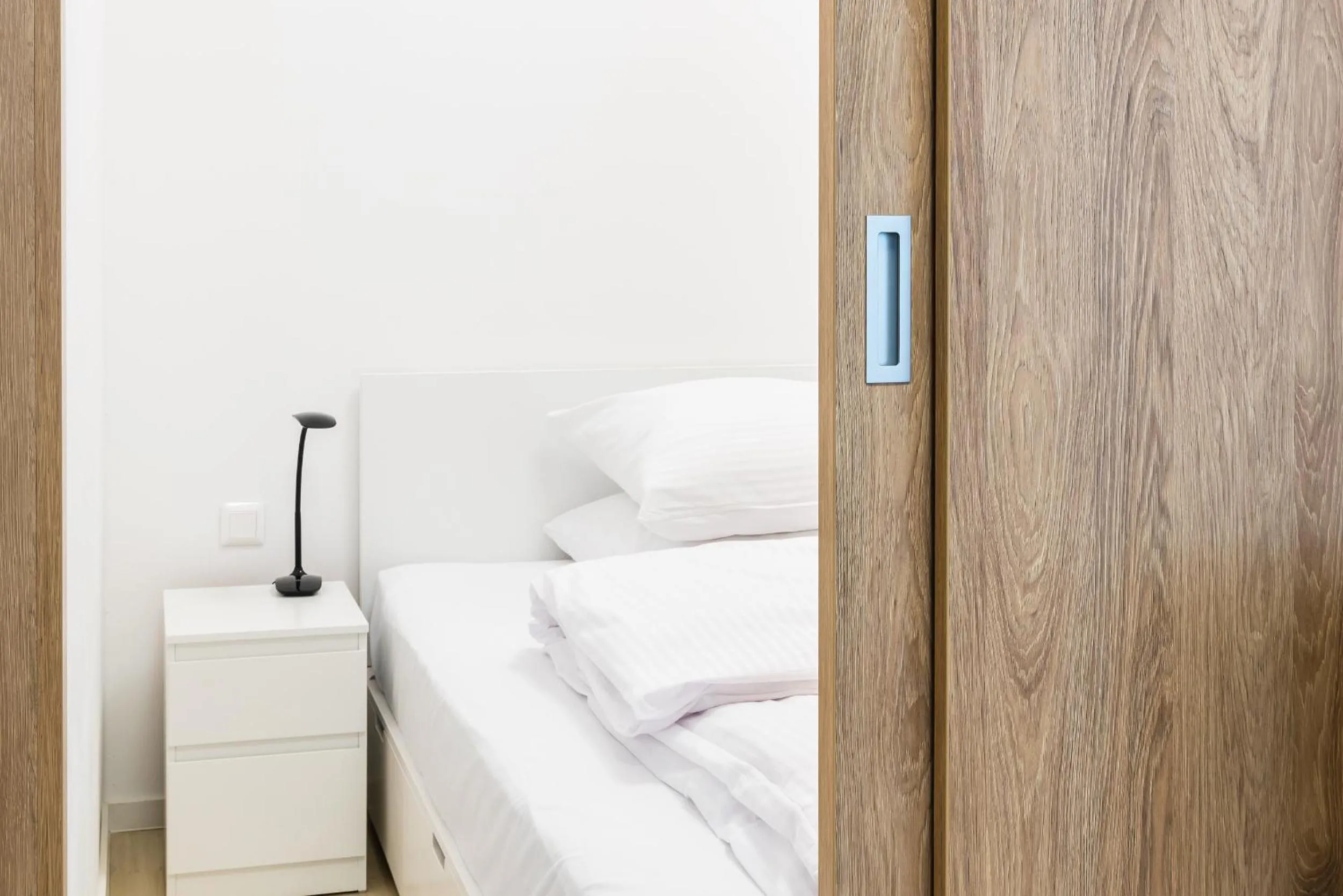 Bed in City Castle Apartments Free Parking