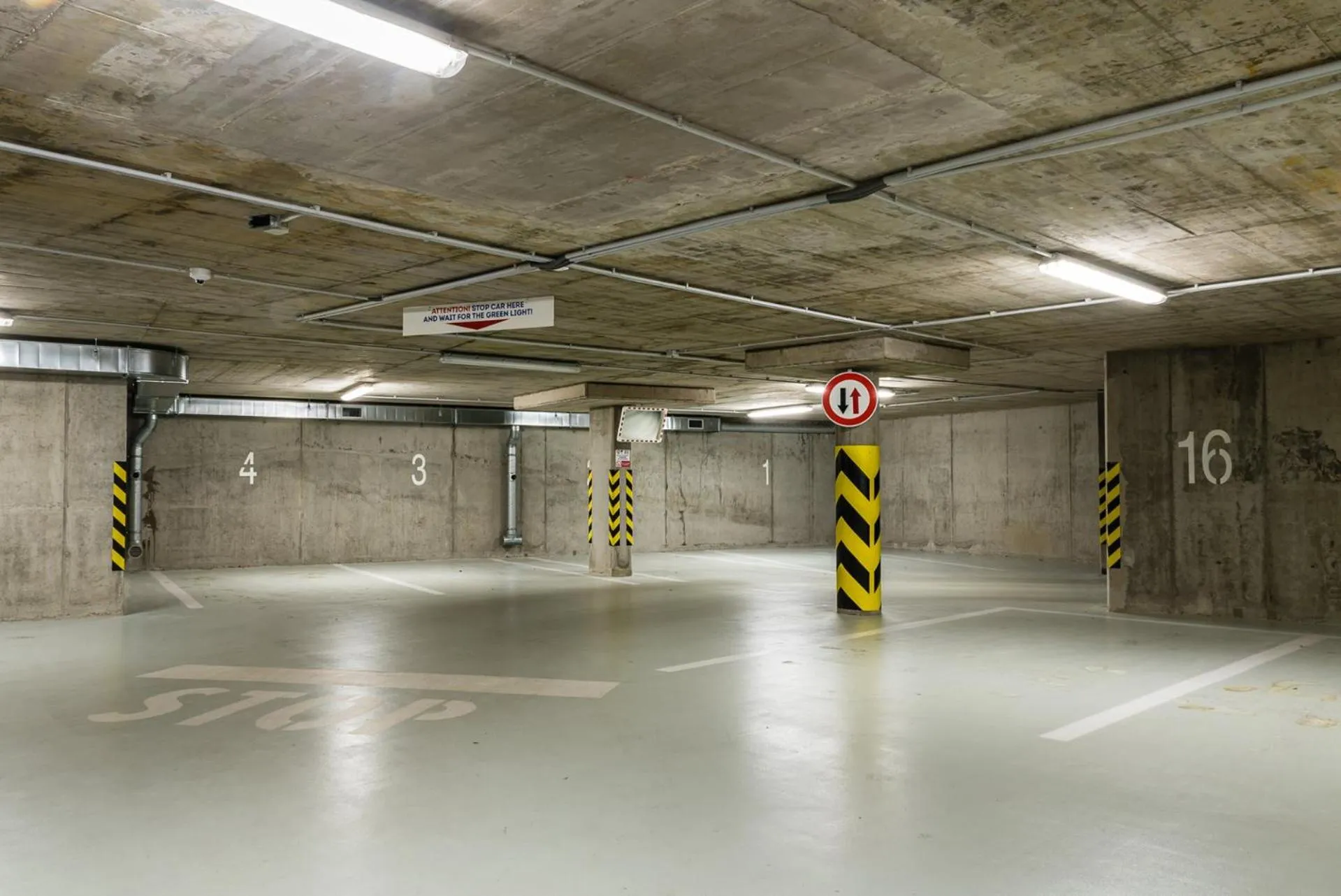 Parking in City Castle Apartments Free Parking