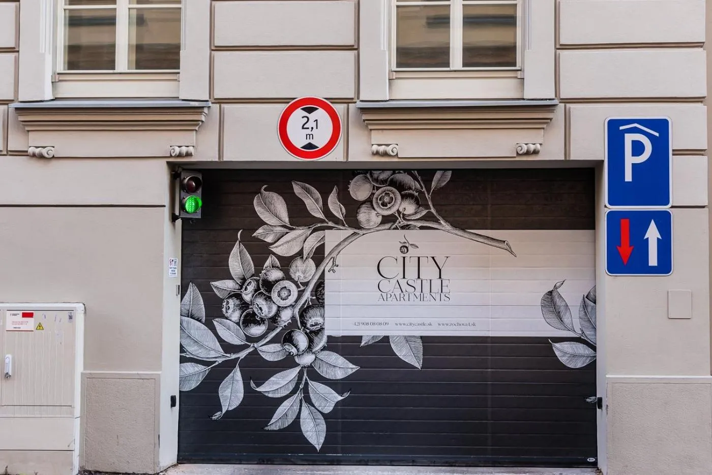 Parking in City Castle Apartments Free Parking