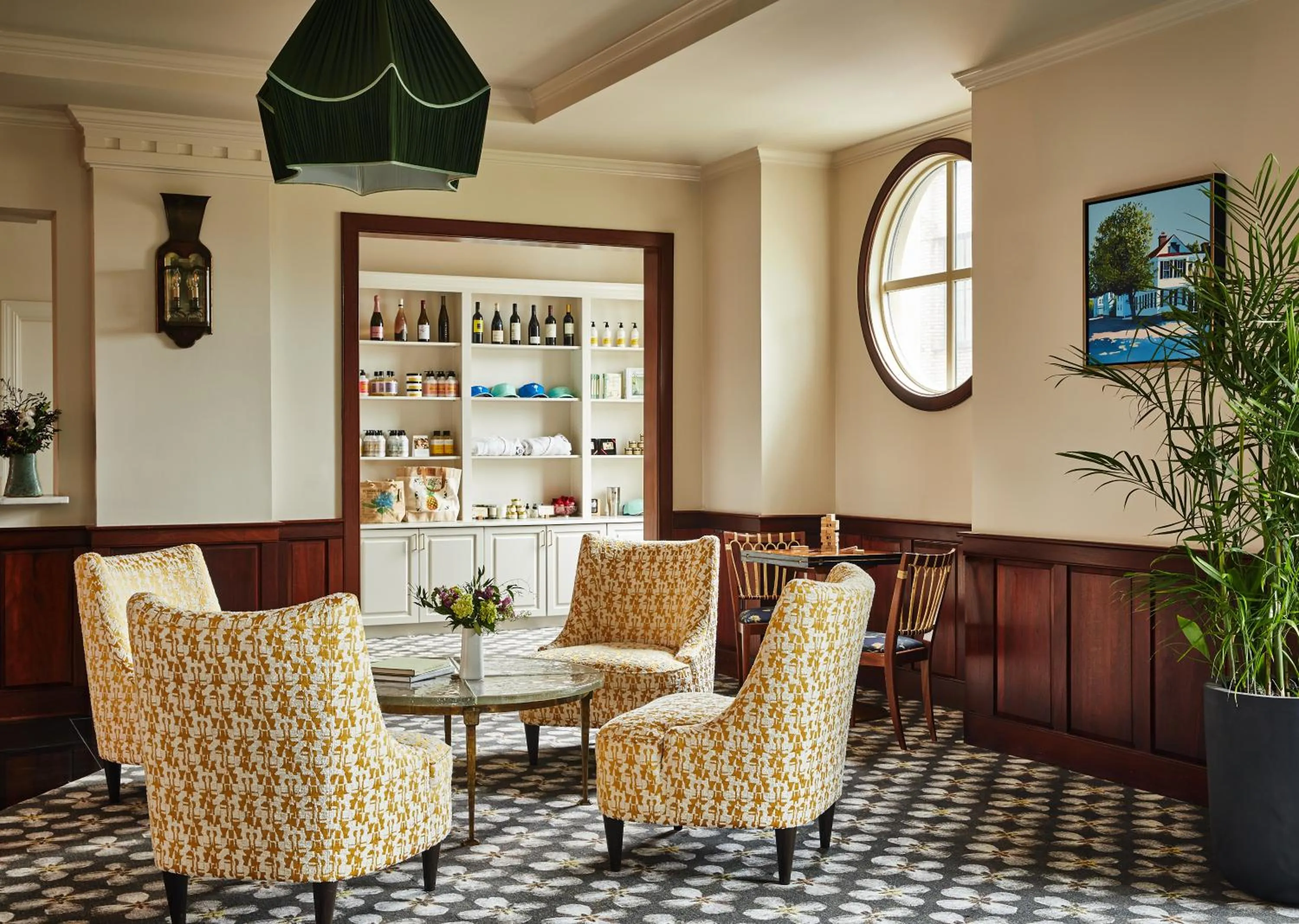 Lobby or reception in French Quarter Inn