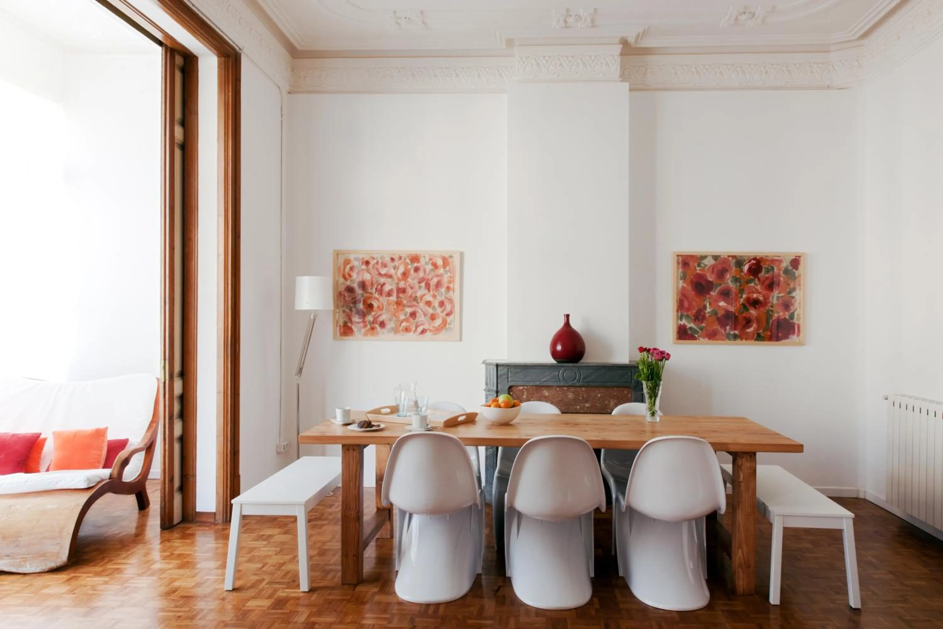 Dining area in My Address in Barcelona