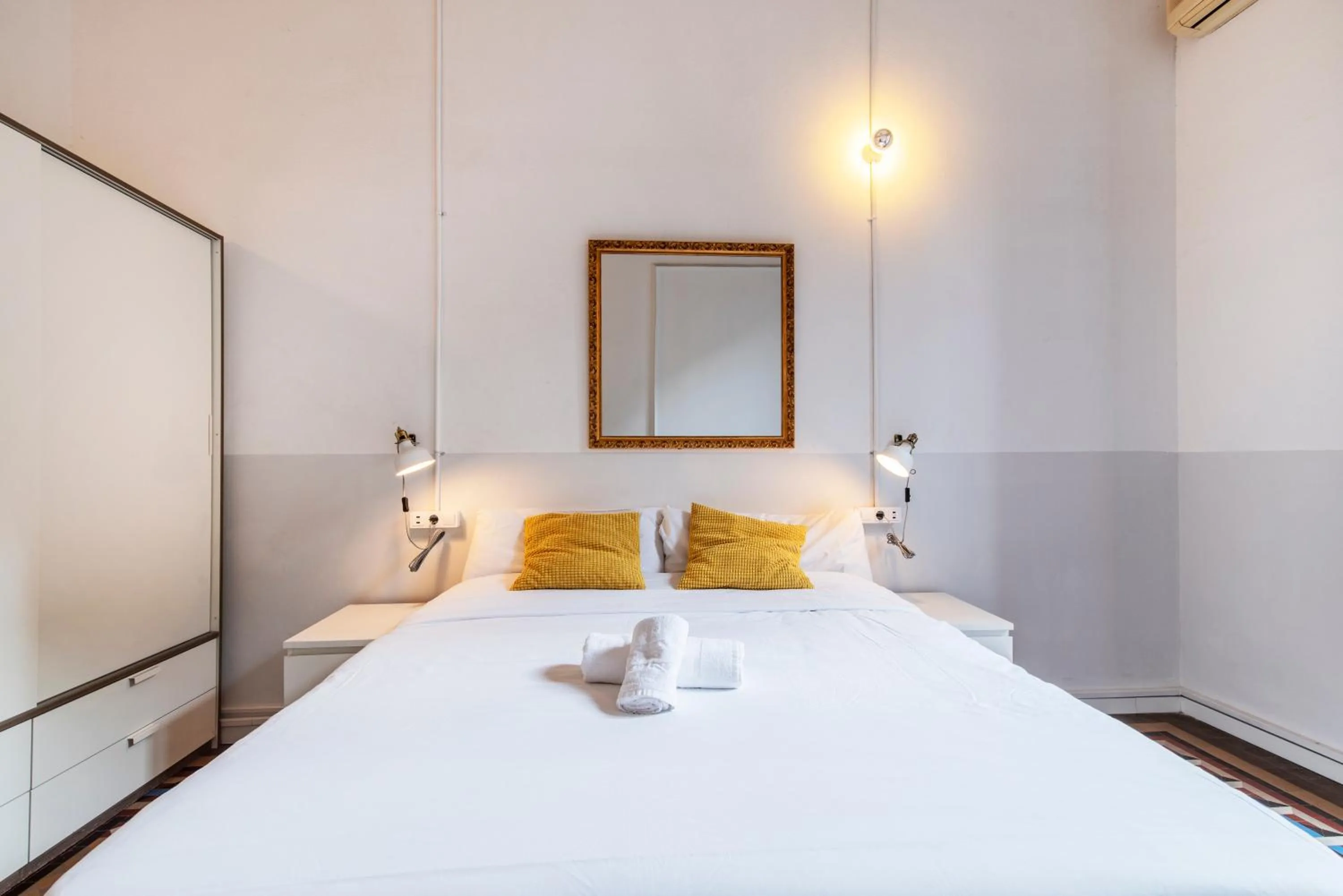 Bedroom, Bed in My Address in Barcelona