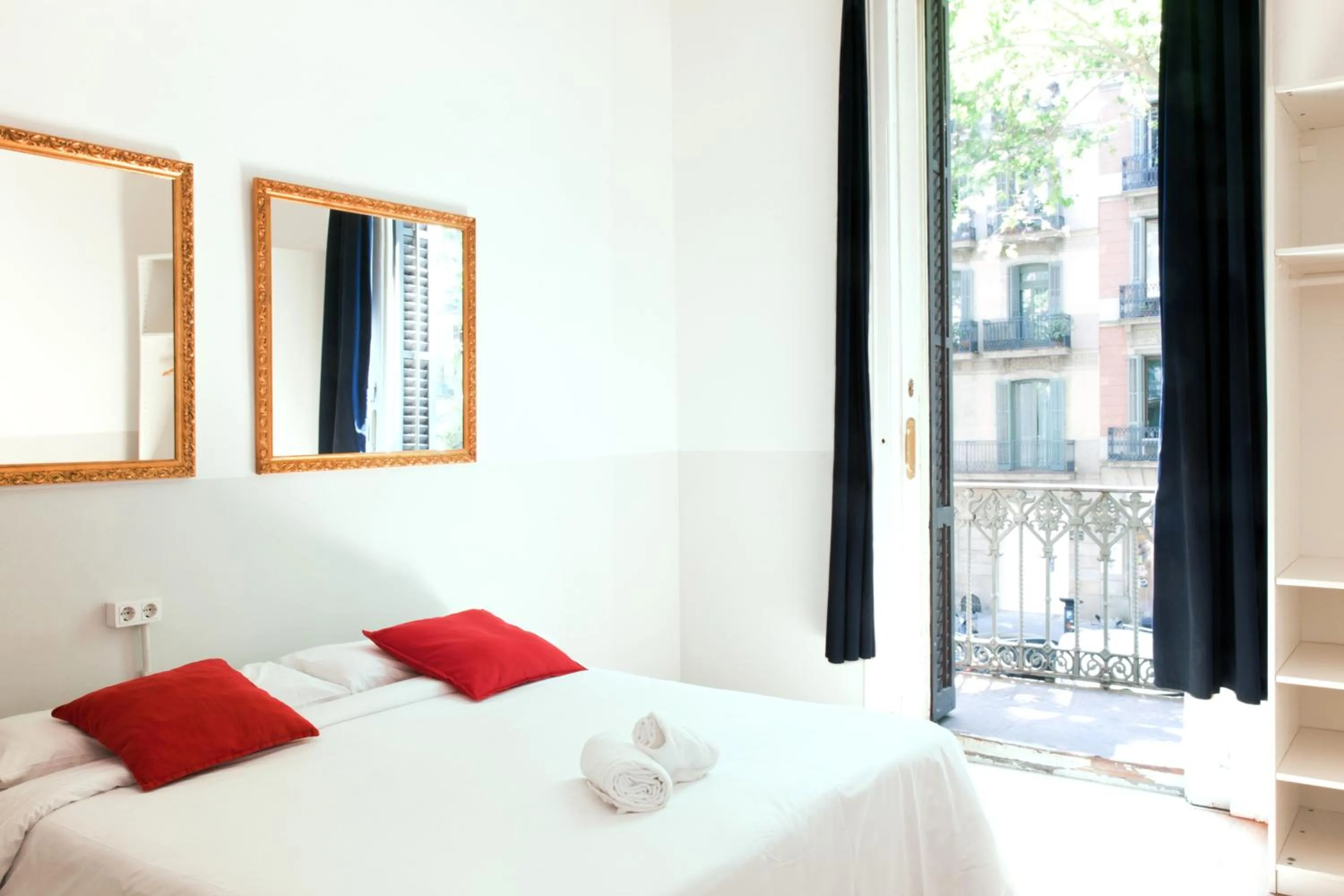 Bedroom, Bed in My Address in Barcelona