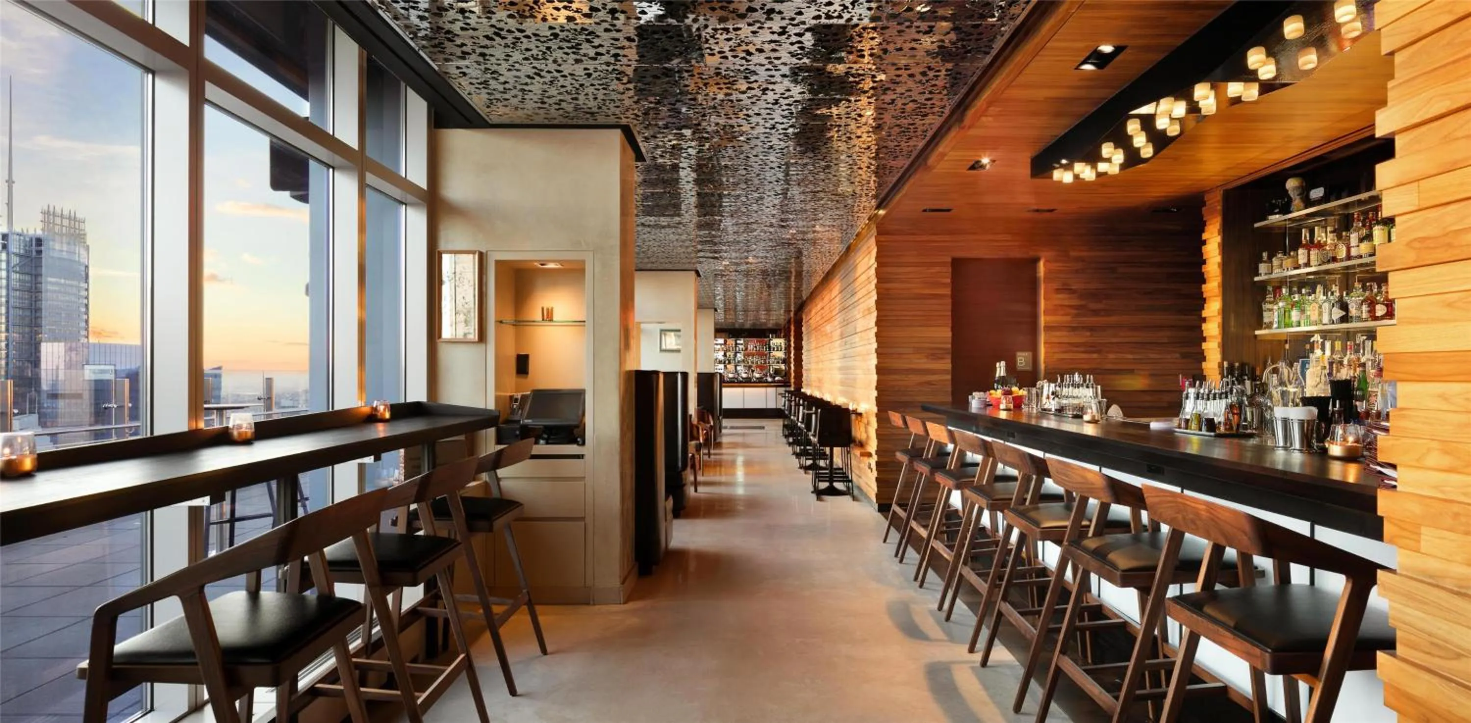 Lounge or bar in Hyatt Centric Times Square New York