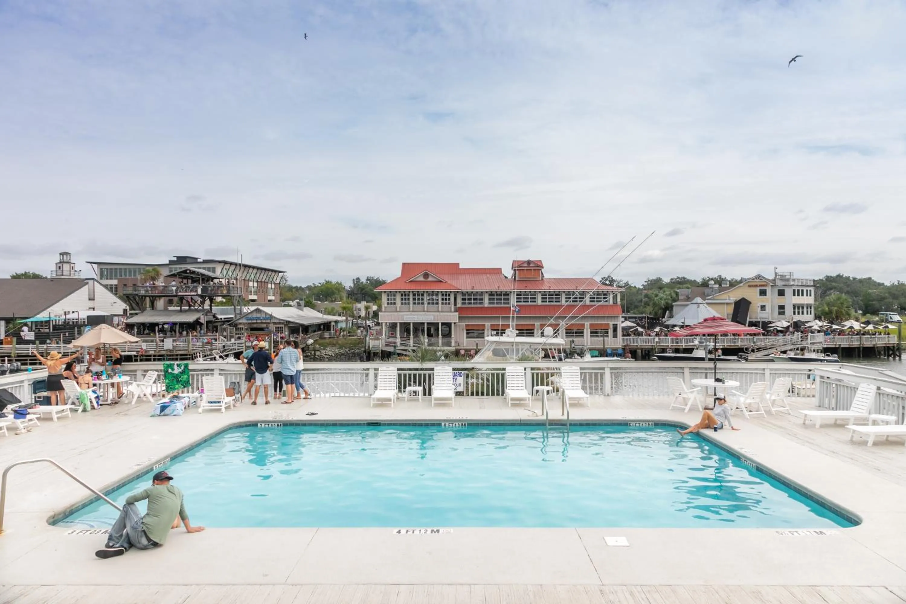 Swimming pool in Shem Creek Inn