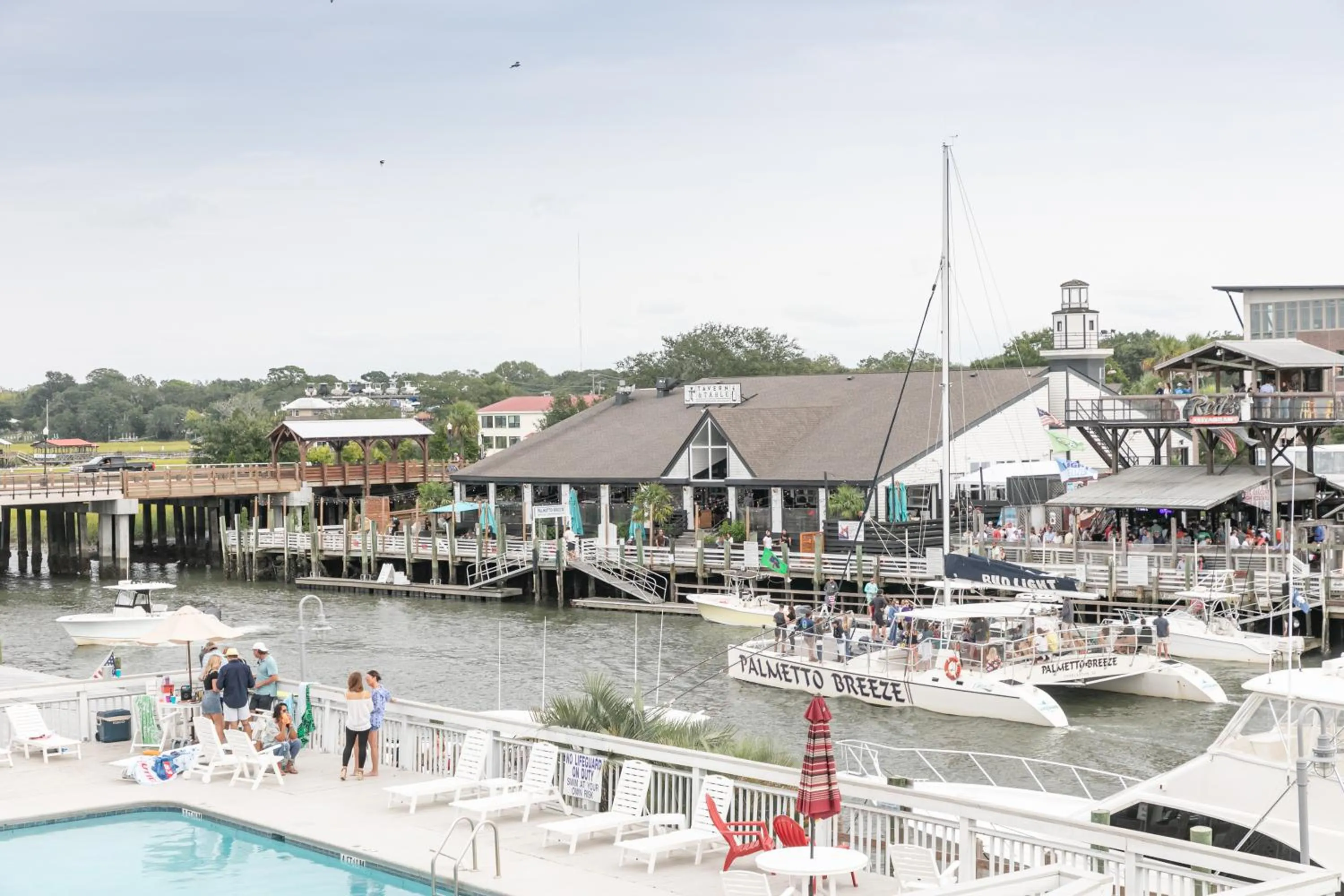 Swimming pool in Shem Creek Inn