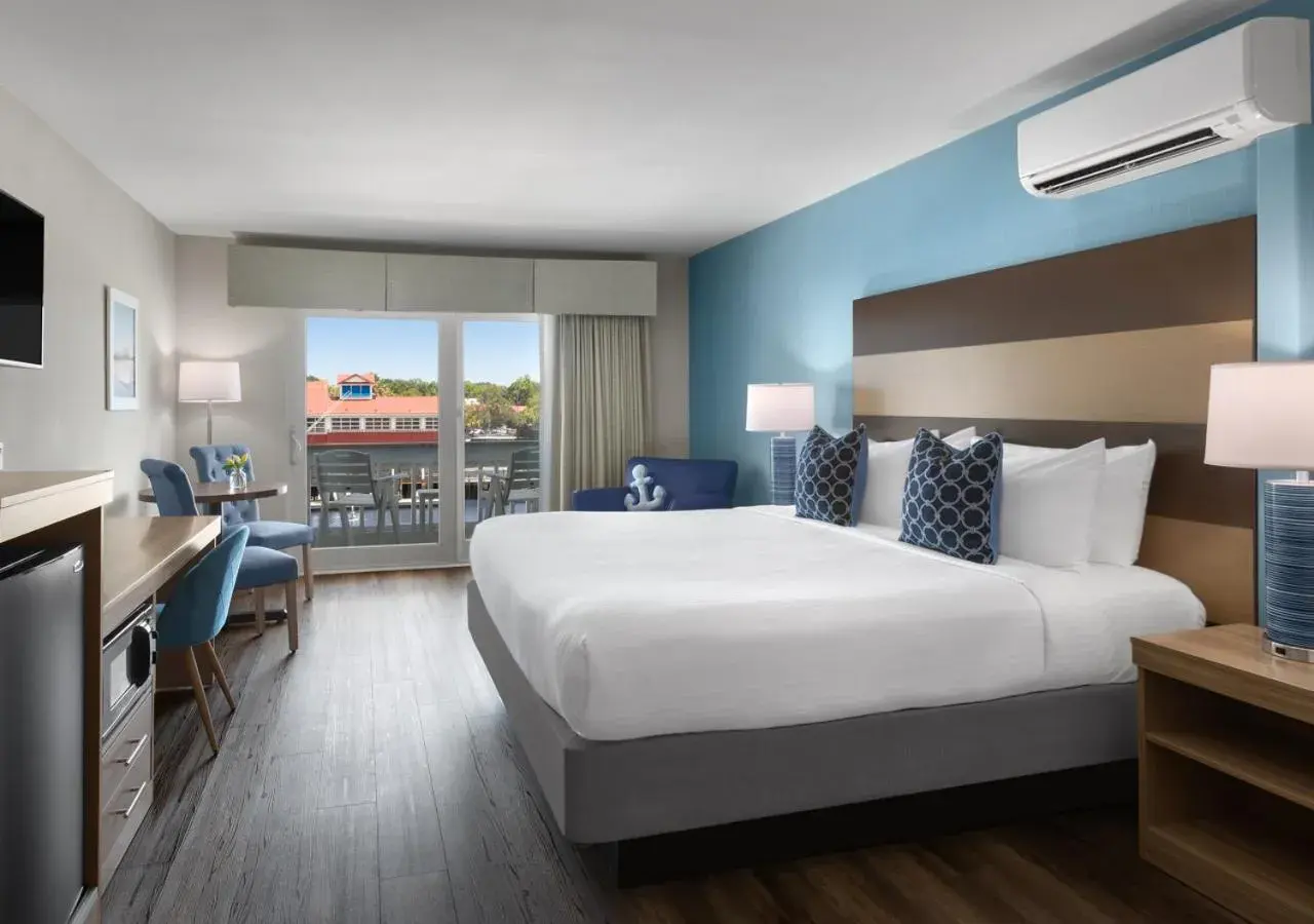 Creek Side King - single occupancy in Shem Creek Inn Creek Side King - single occupancy in Shem Creek Inn