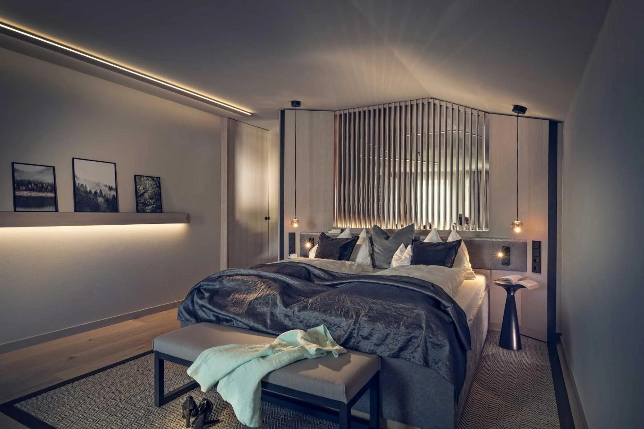 Bed in Hotel Lindenwirt