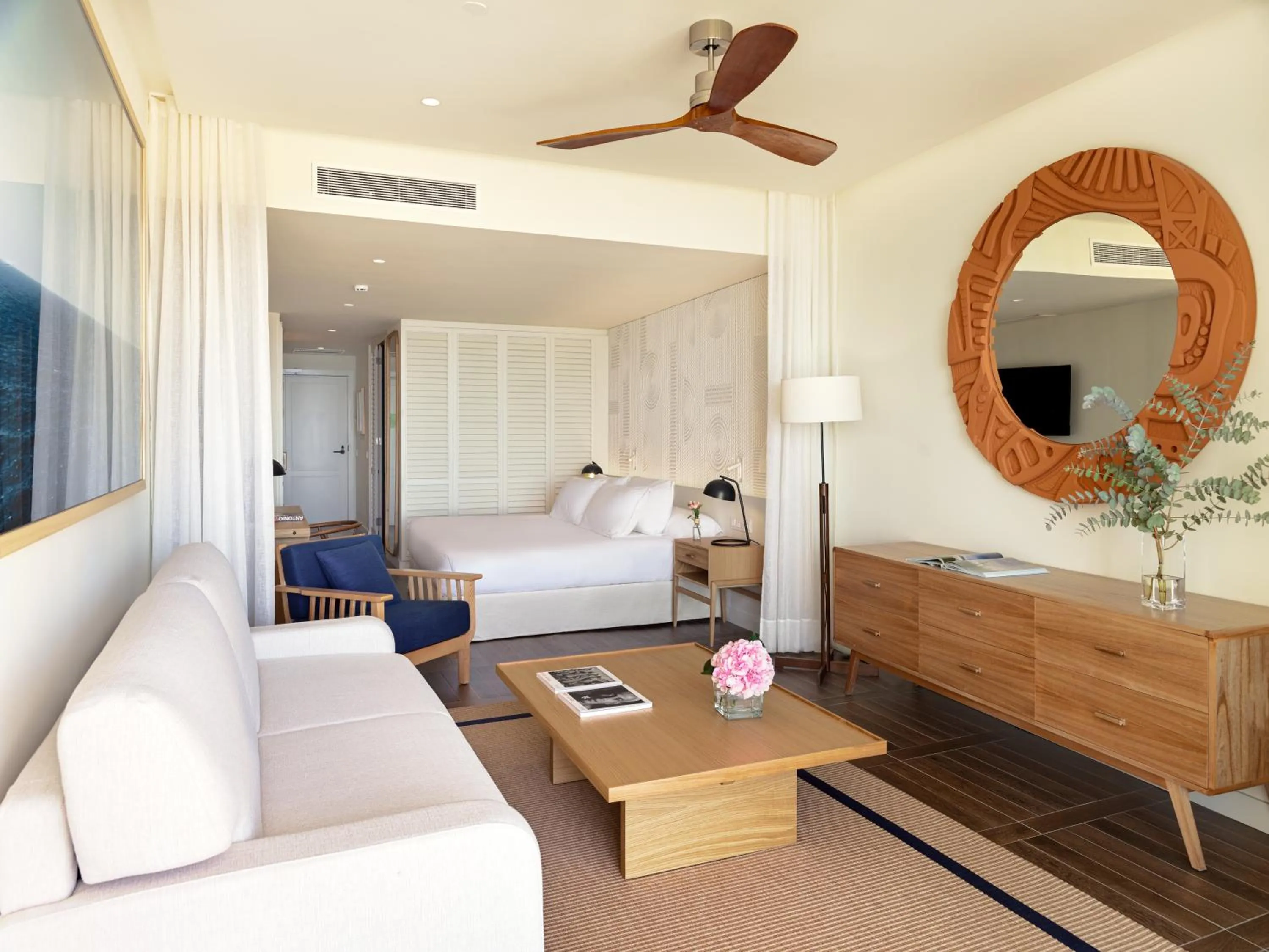 Photo of the whole room in H10 Imperial Tarraco 4 Sup