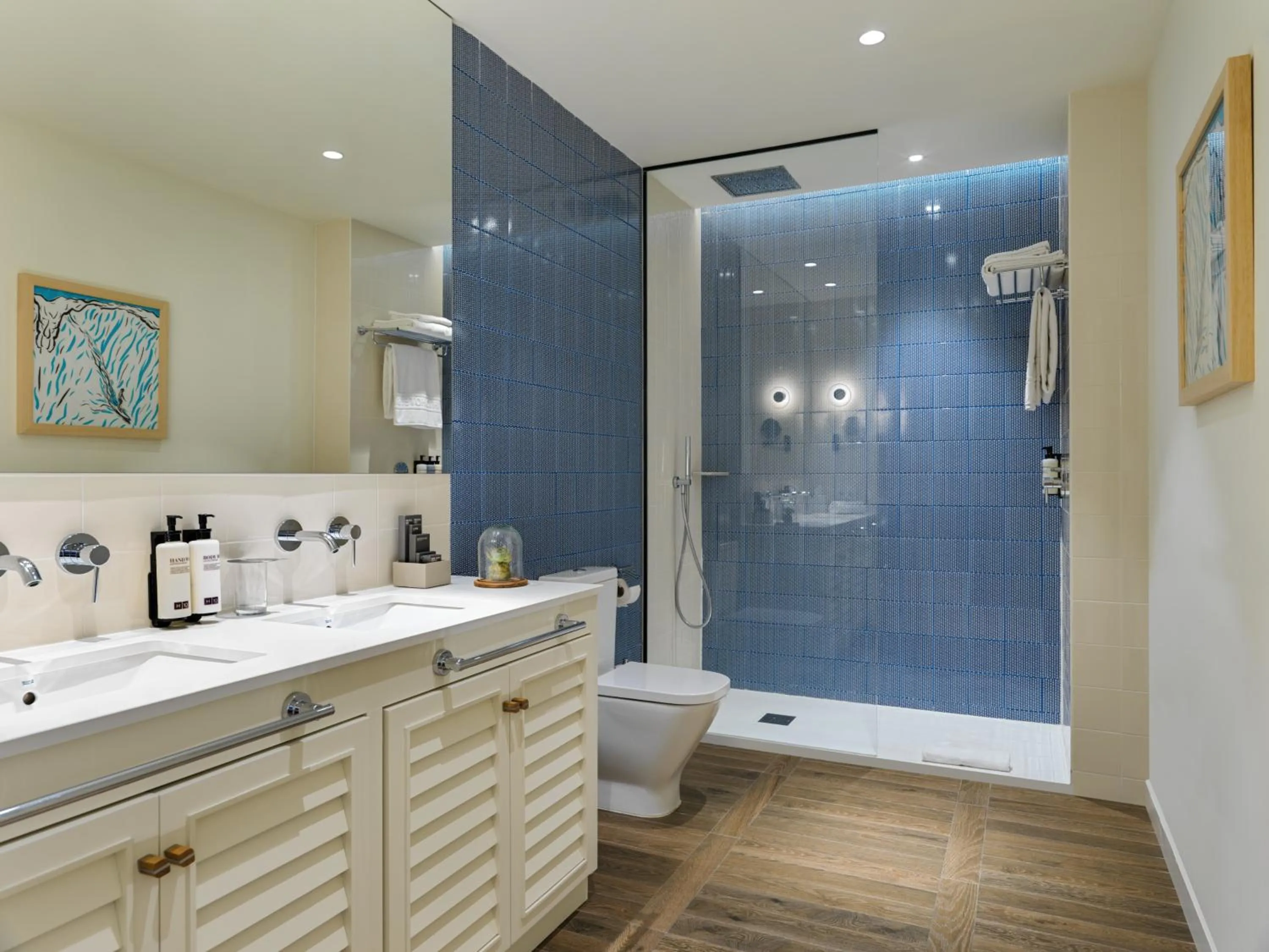 Bathroom in H10 Imperial Tarraco 4 Sup