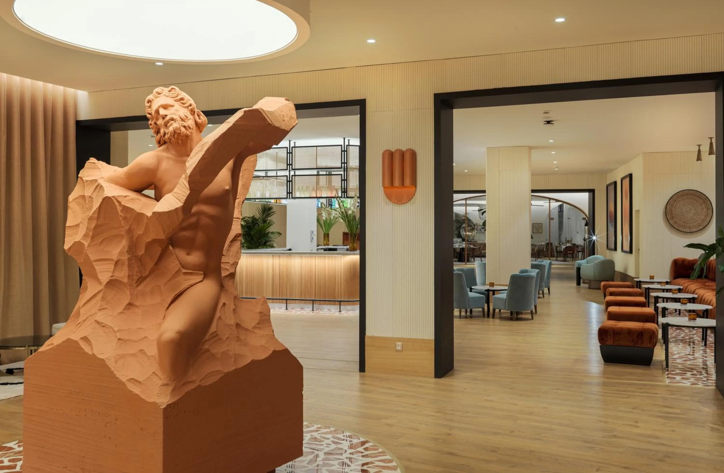 Lounge or bar in H10 Imperial Tarraco 4 Sup