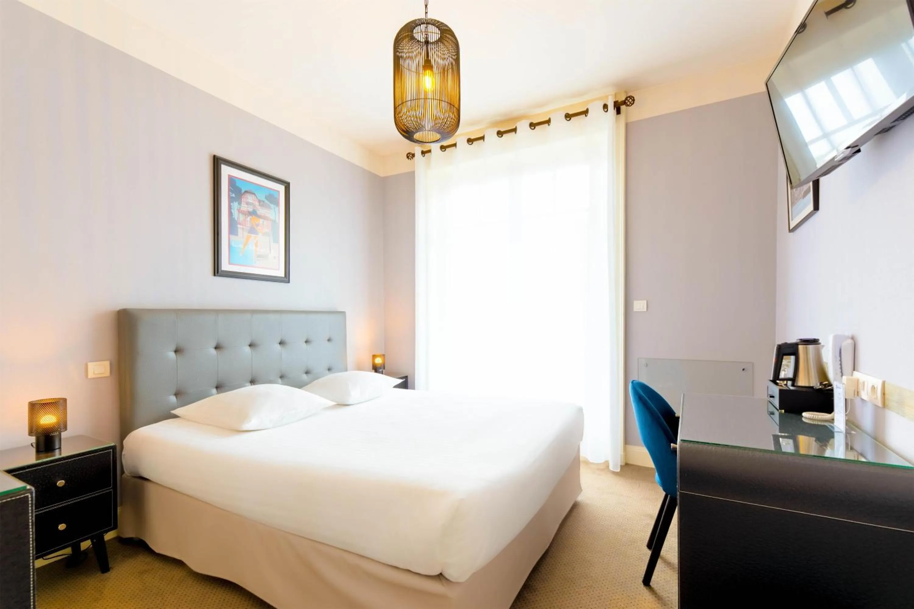 Bedroom, Bed in Best Western Hôtel Brittany La Baule Centre & Plages