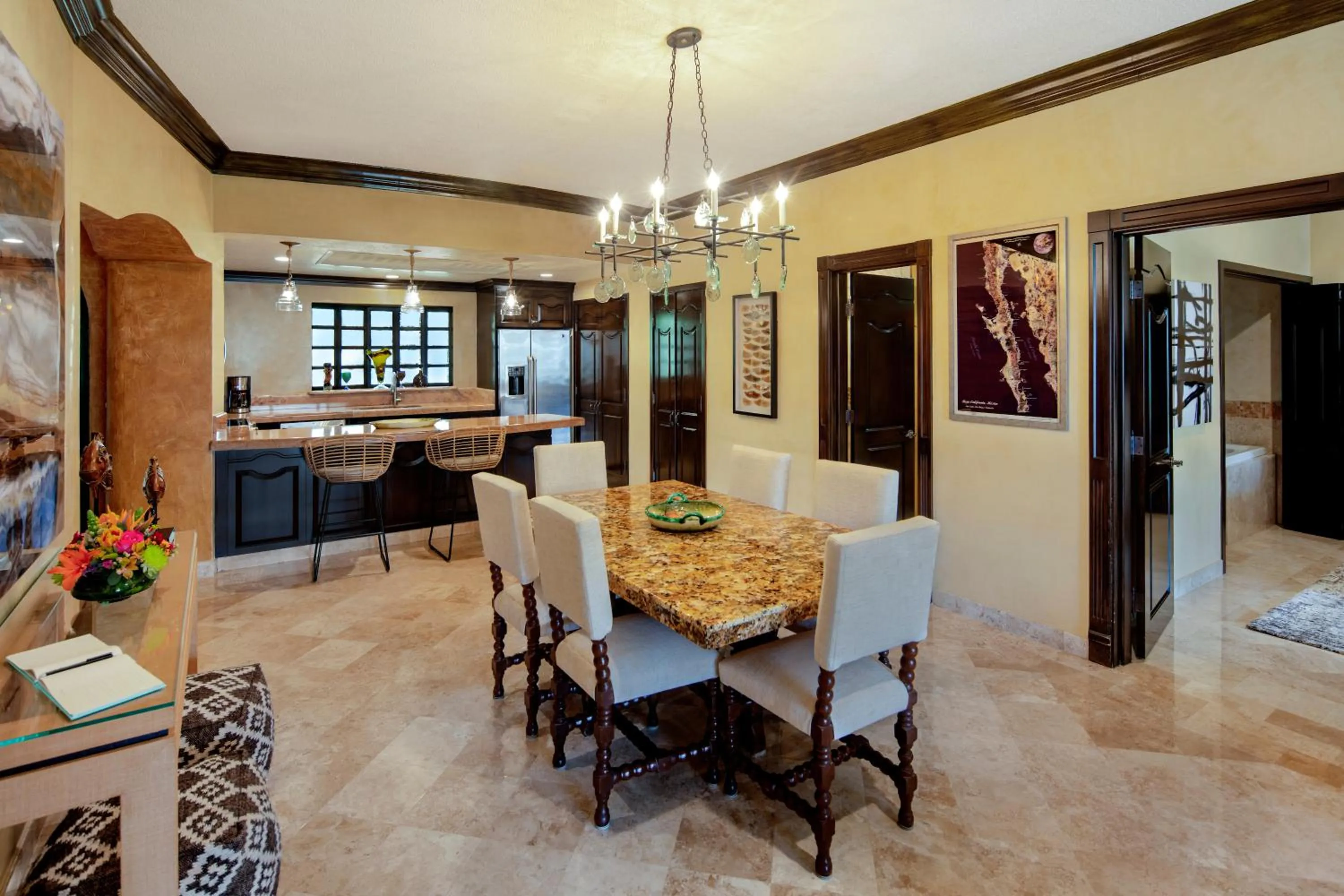 Dining area in Cabo La Estancia