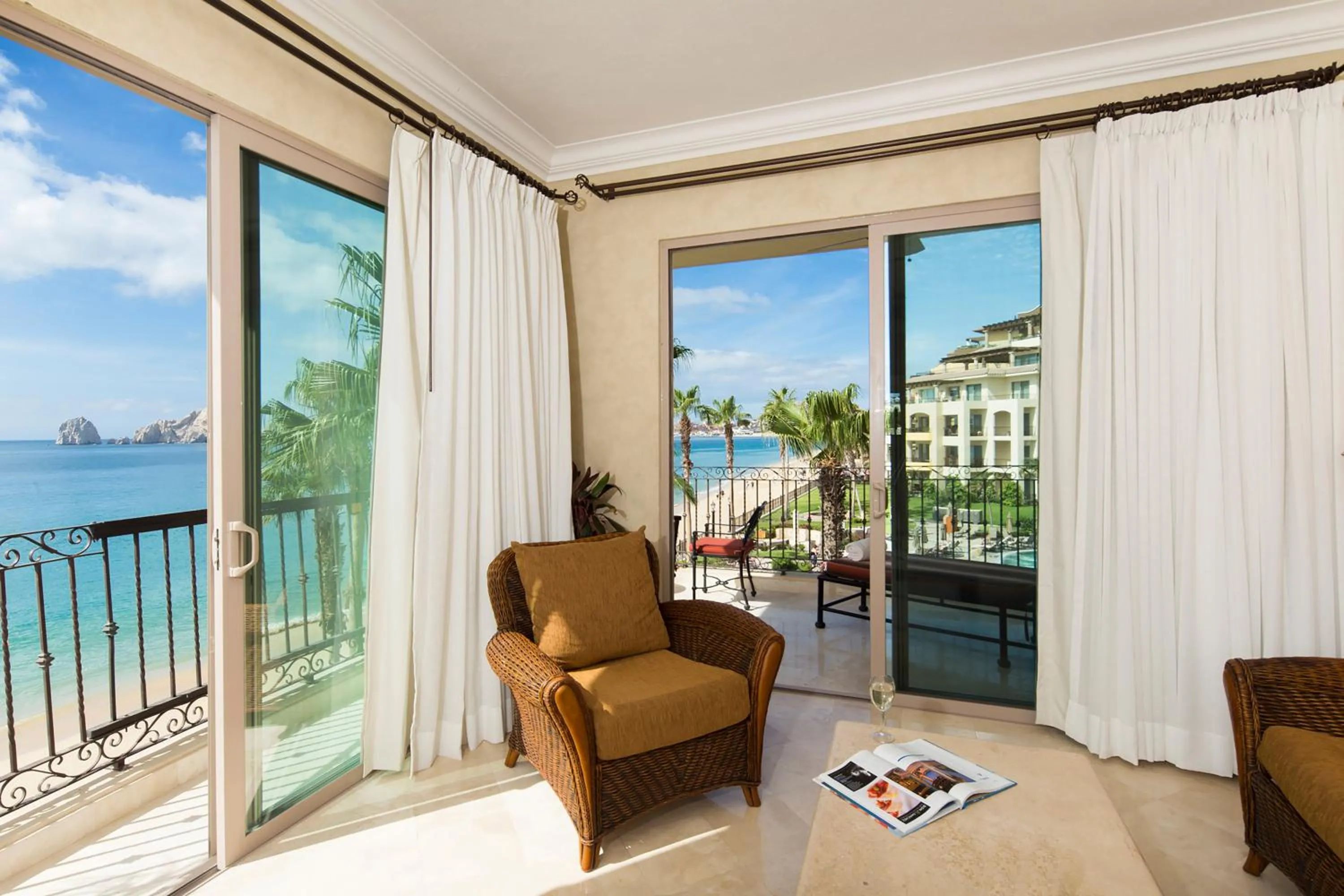 Living room in Cabo La Estancia