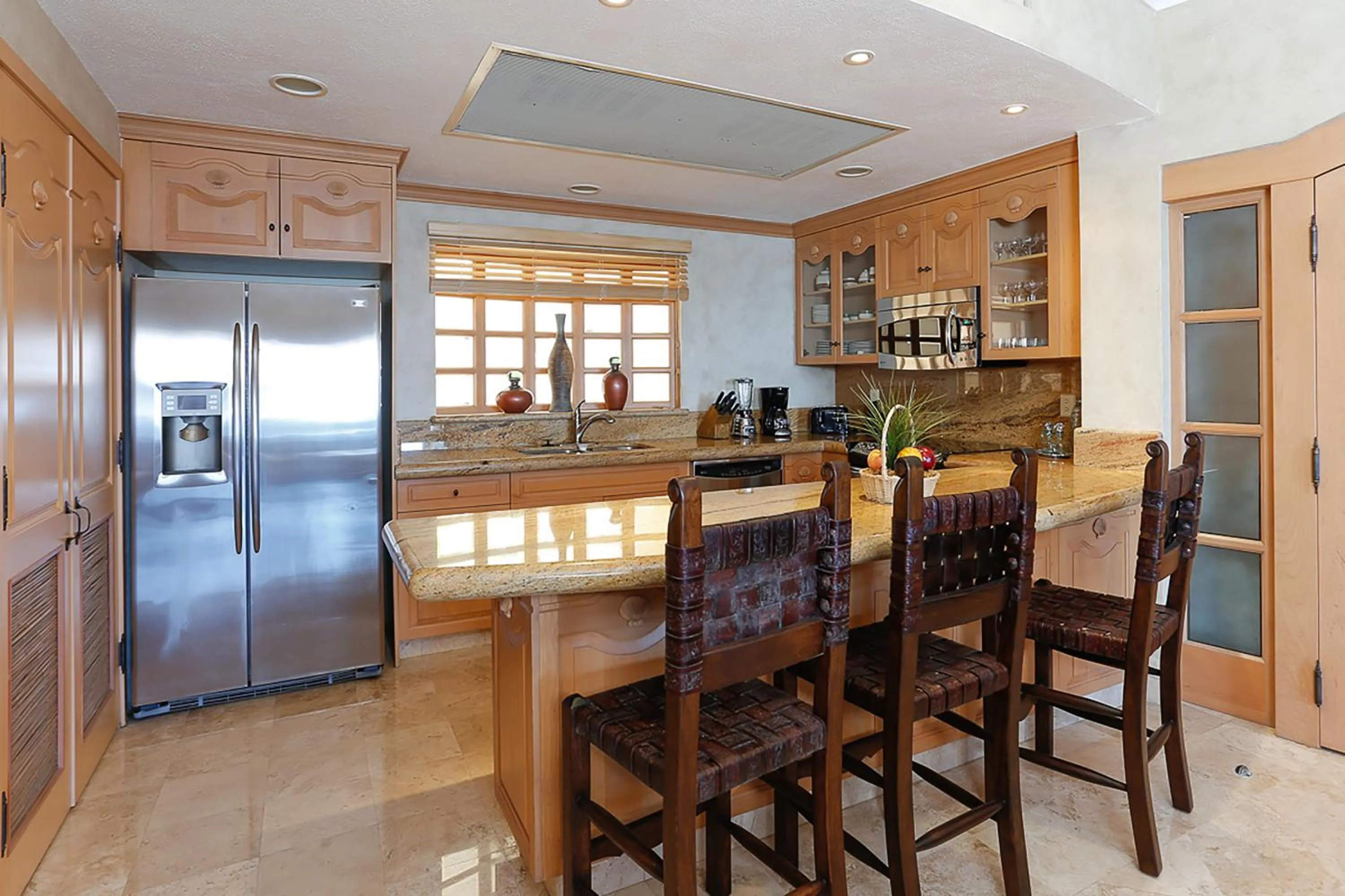 Kitchen or kitchenette in Cabo La Estancia