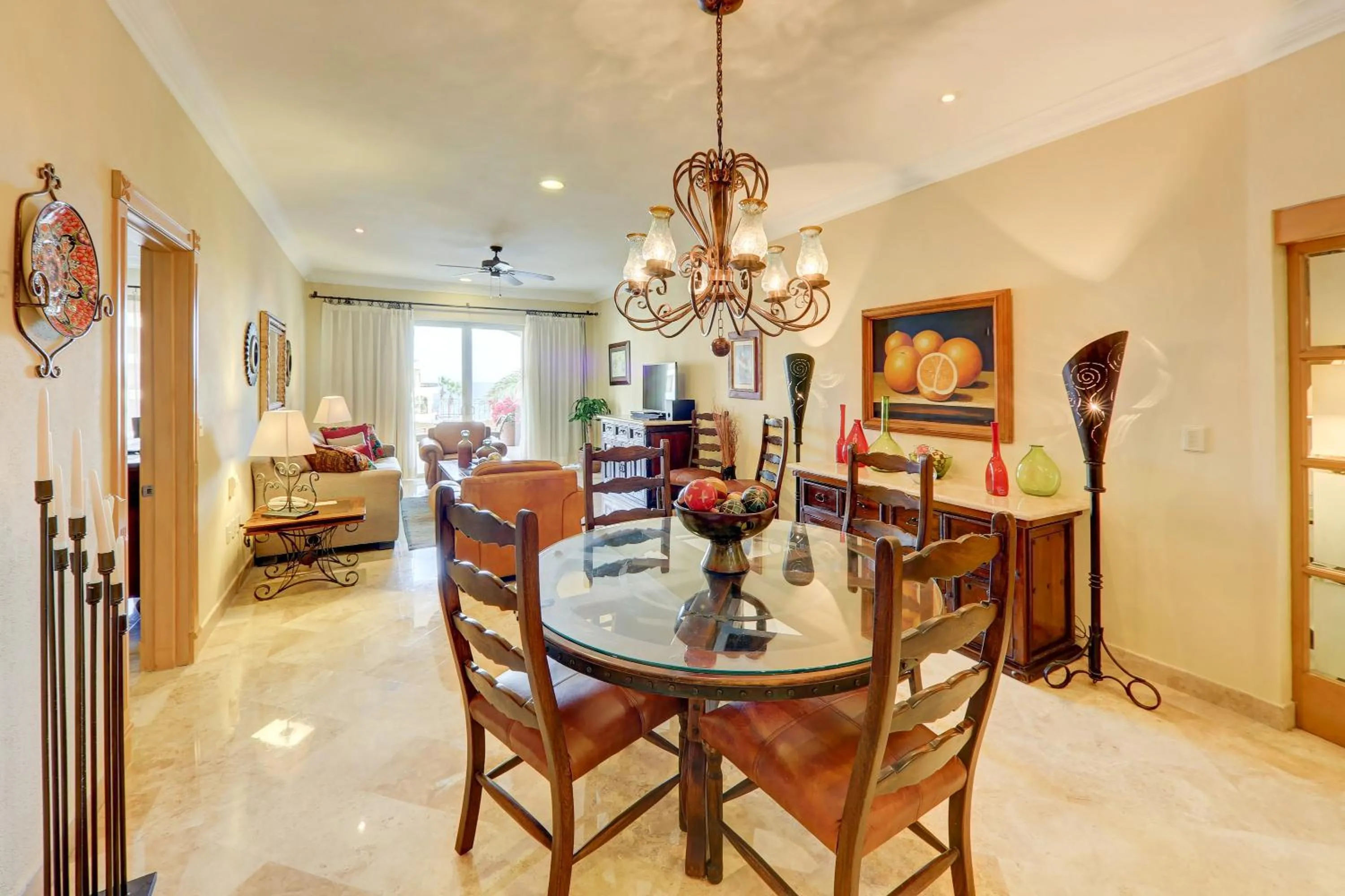 Dining area in Cabo La Estancia