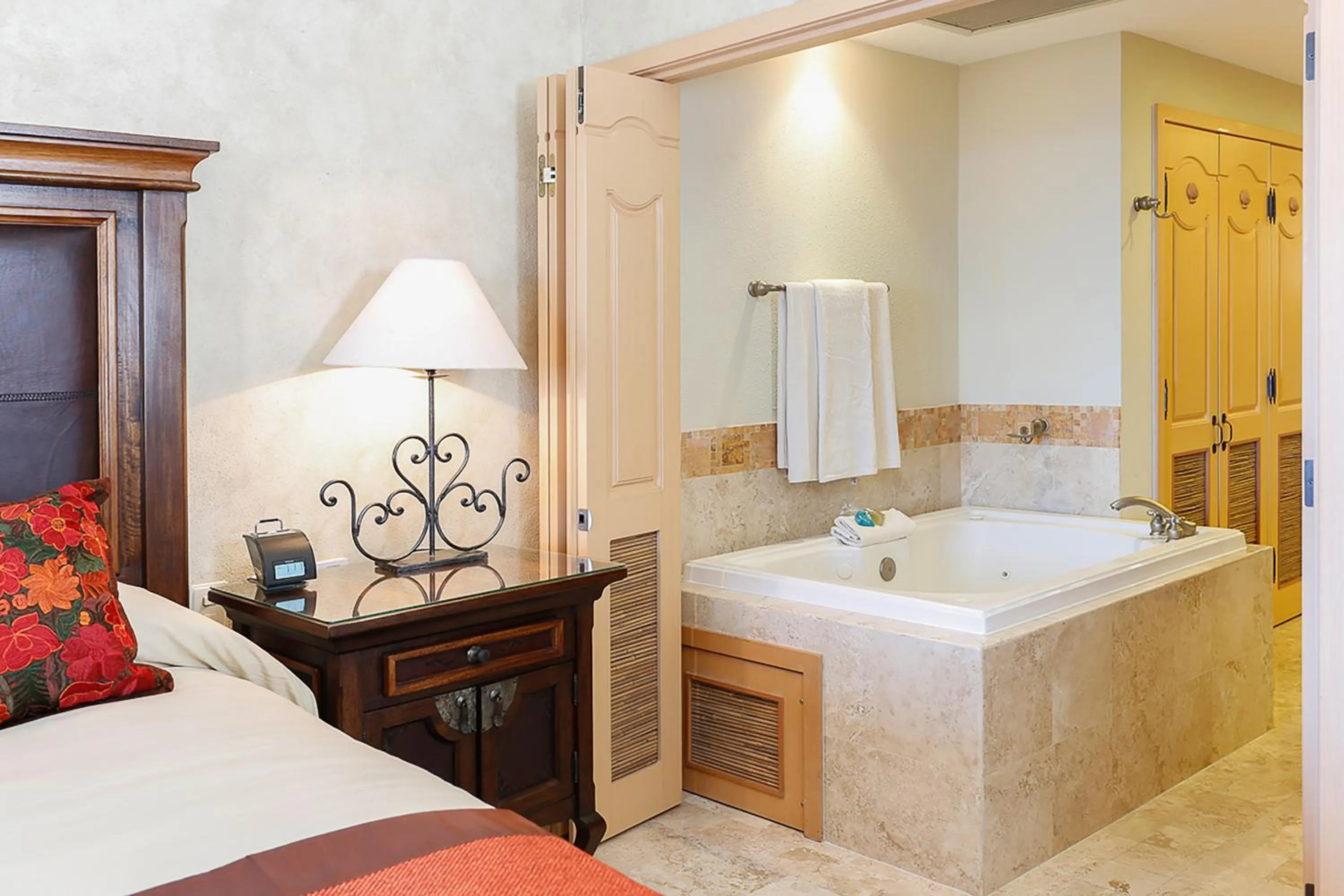 Hot Tub, Bed in Cabo La Estancia