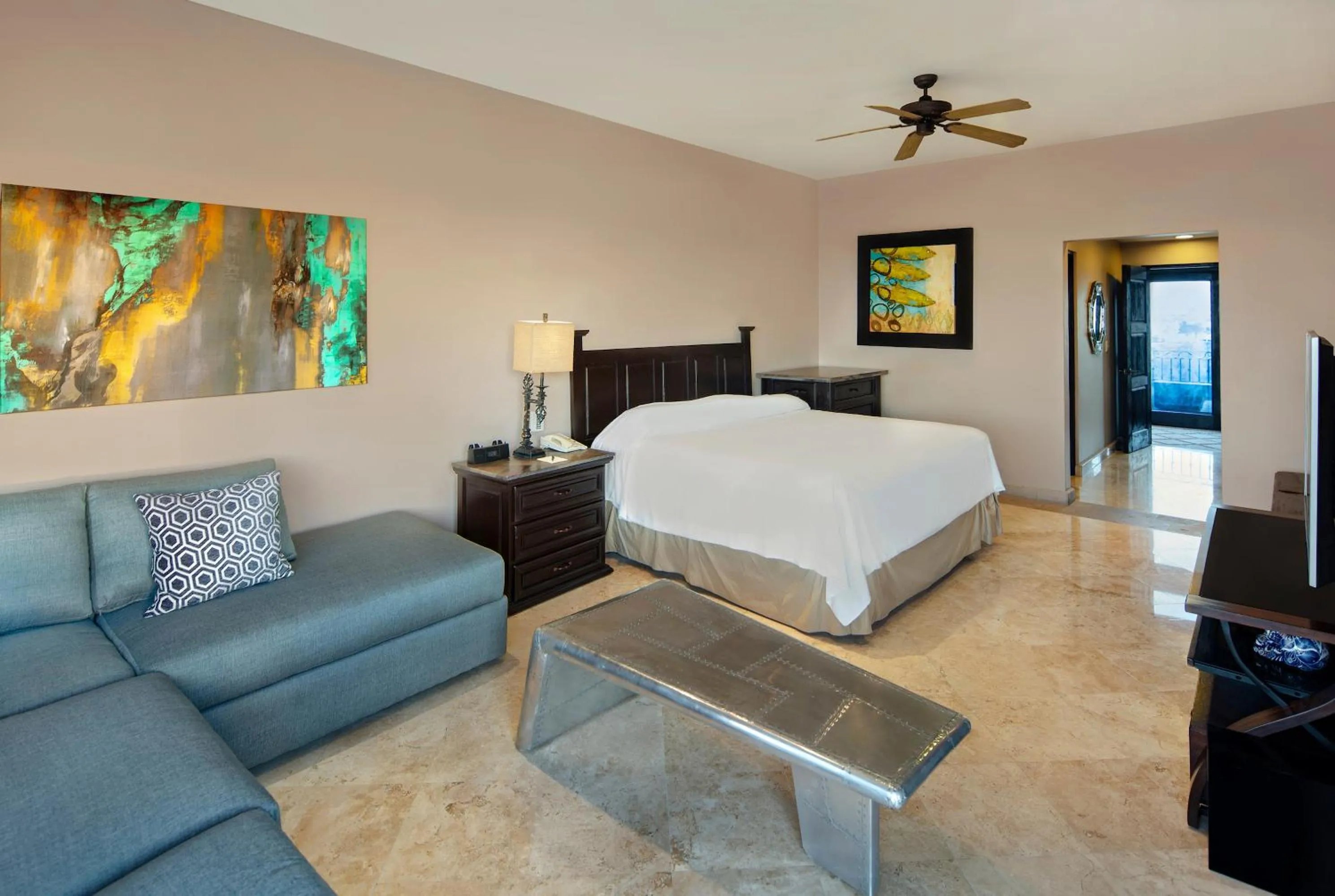 Photo of the whole room, Bed in Cabo La Estancia