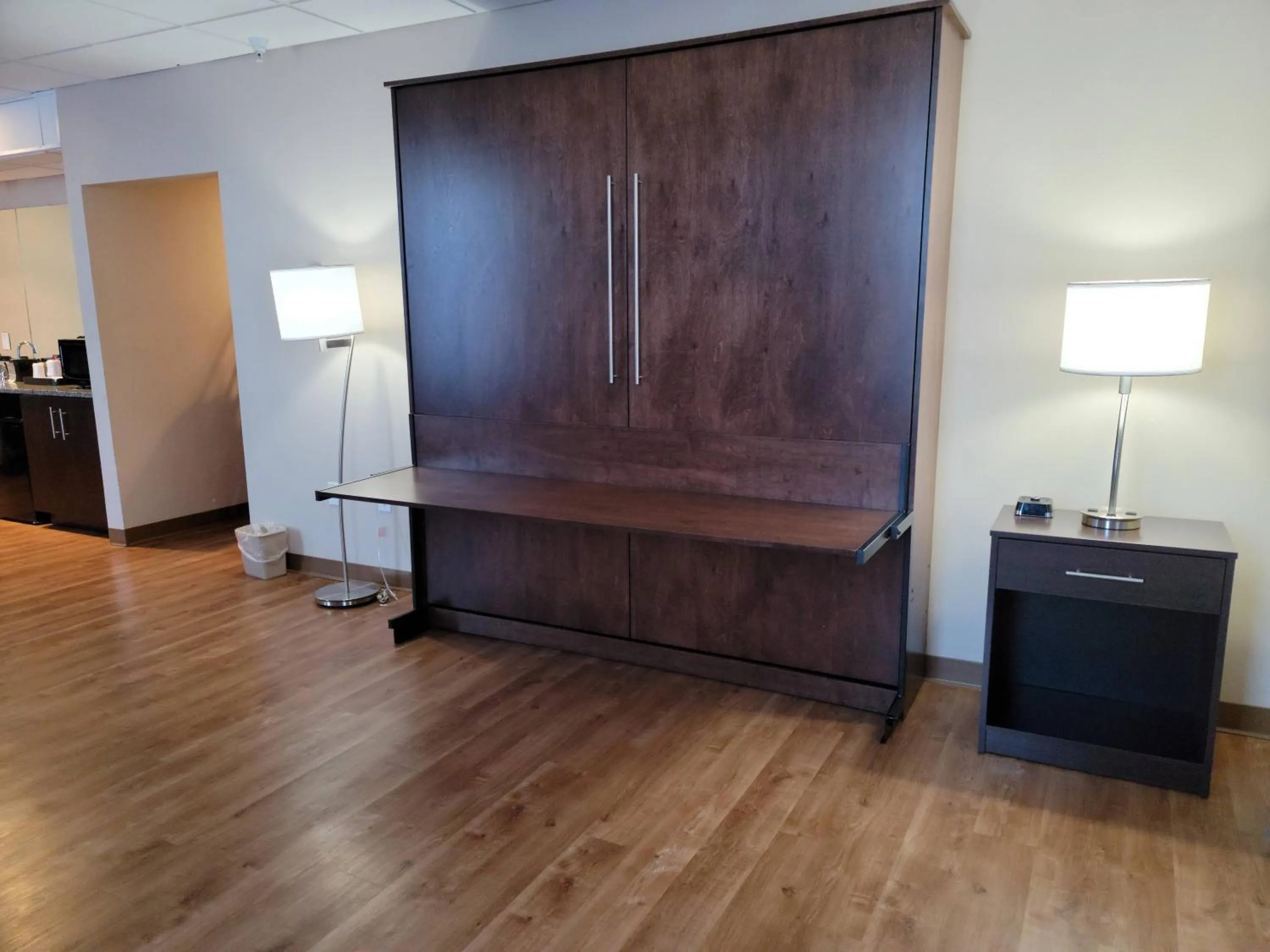 hair dresser in Ariel Broadway Hotel