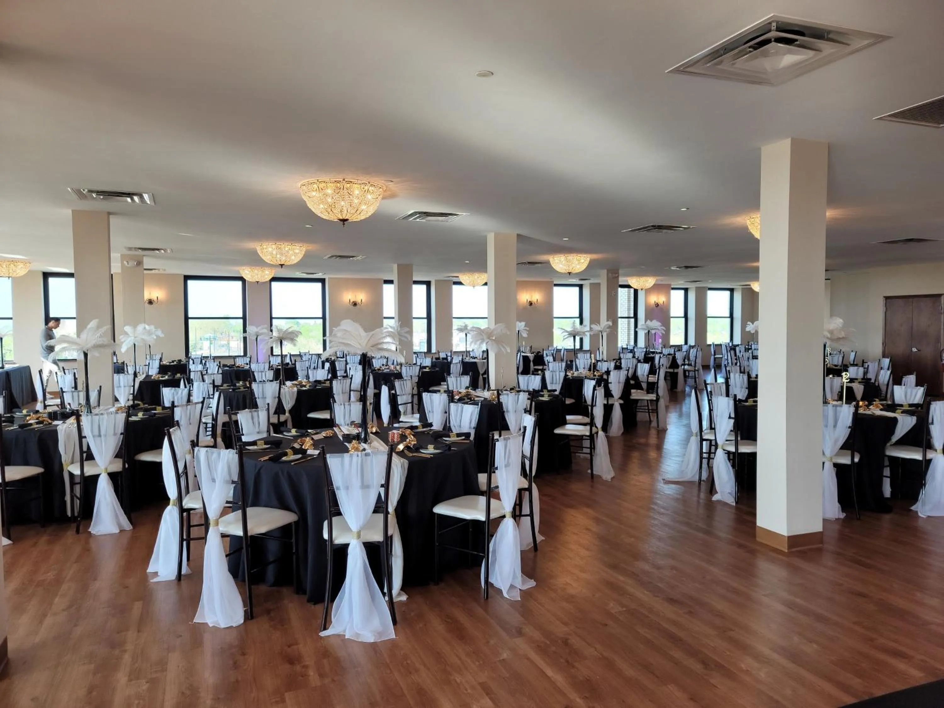 Entertainment in Ariel Broadway Hotel