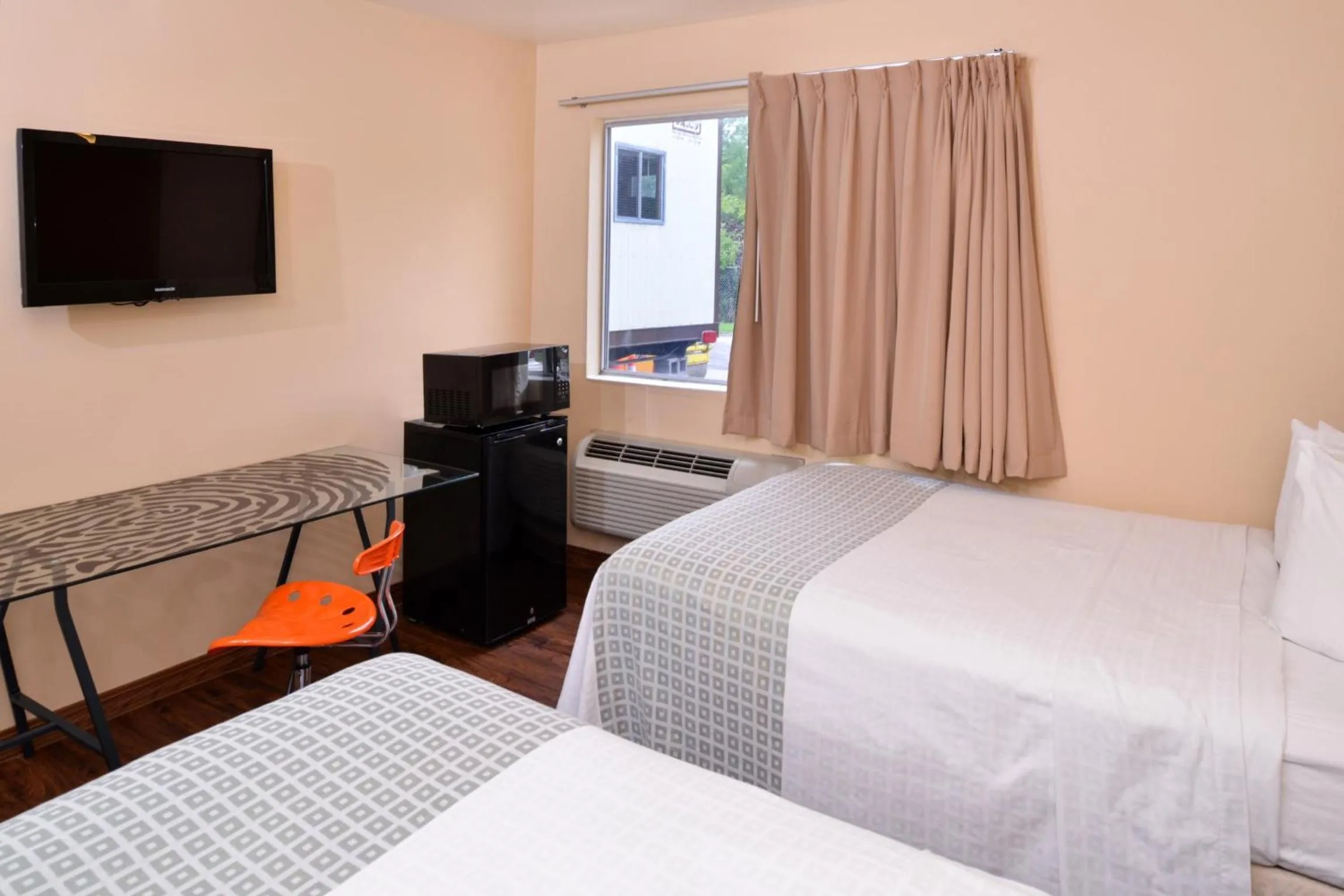 Bedroom, Bed in Valued Stay Madison