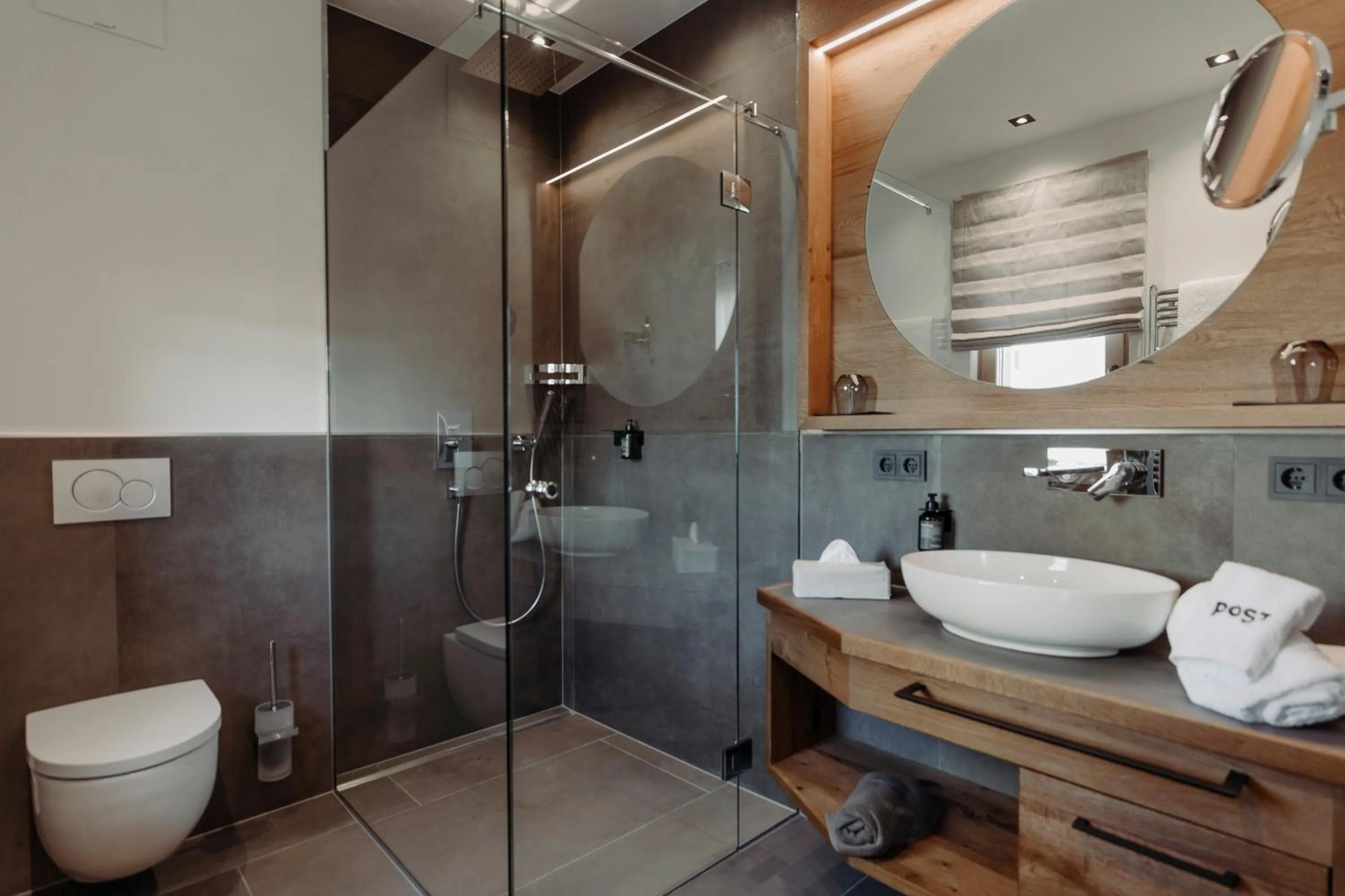 Shower in PoSt Boutique Apartments