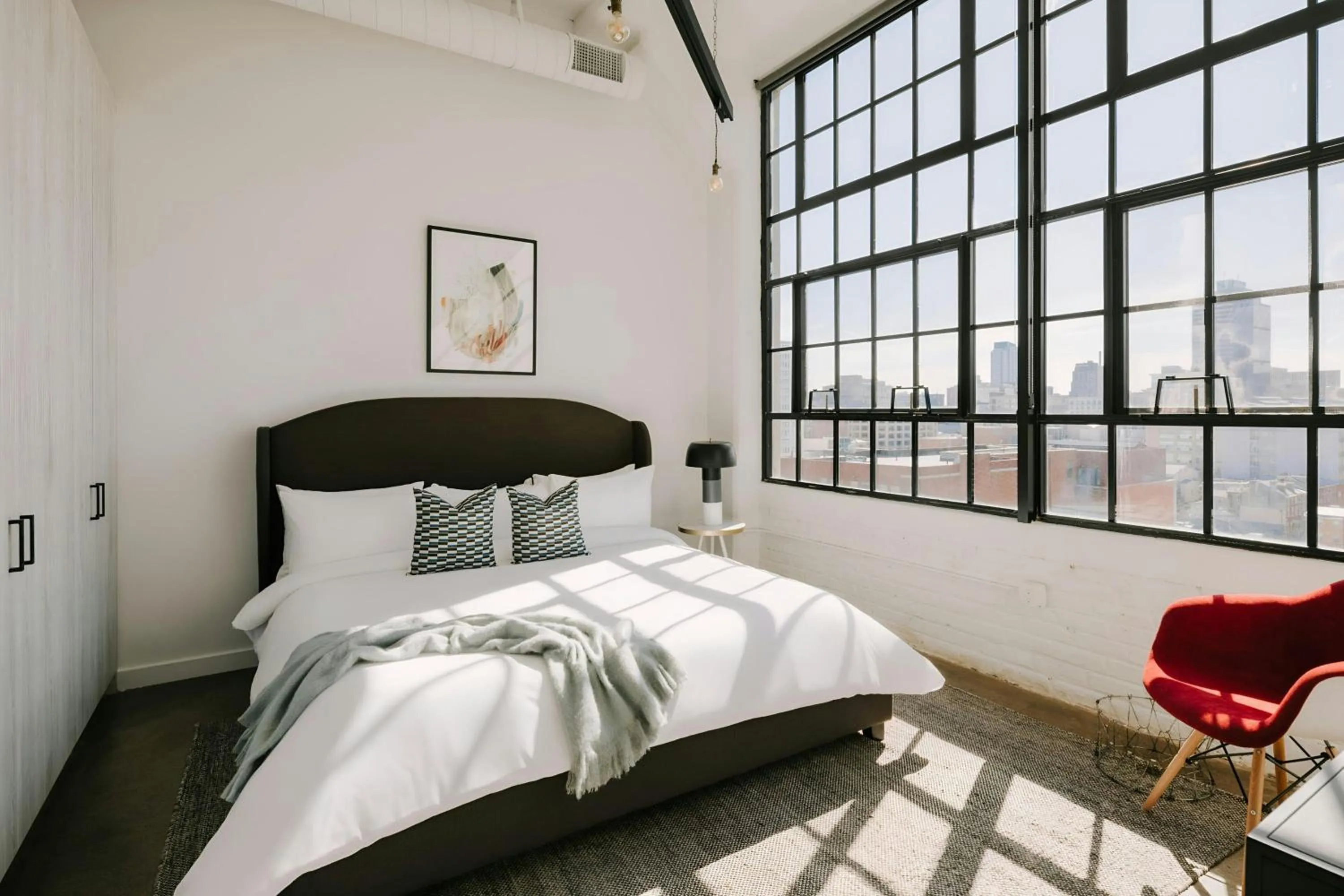 Bedroom, Bed in Sonder by Marriott Bonvoy The Heid Apartments Loft District