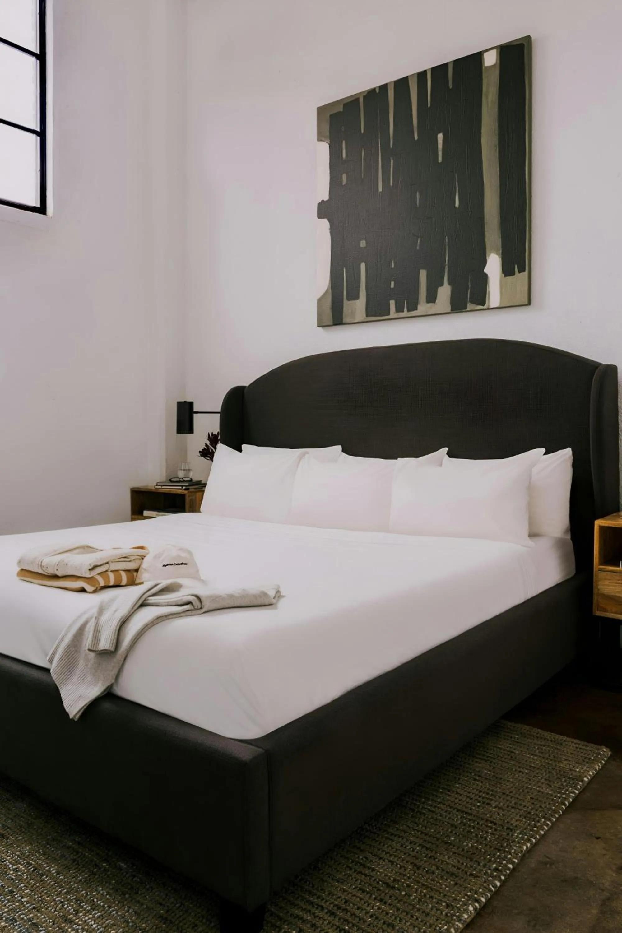 Bedroom, Bed in Sonder by Marriott Bonvoy The Heid Apartments Loft District