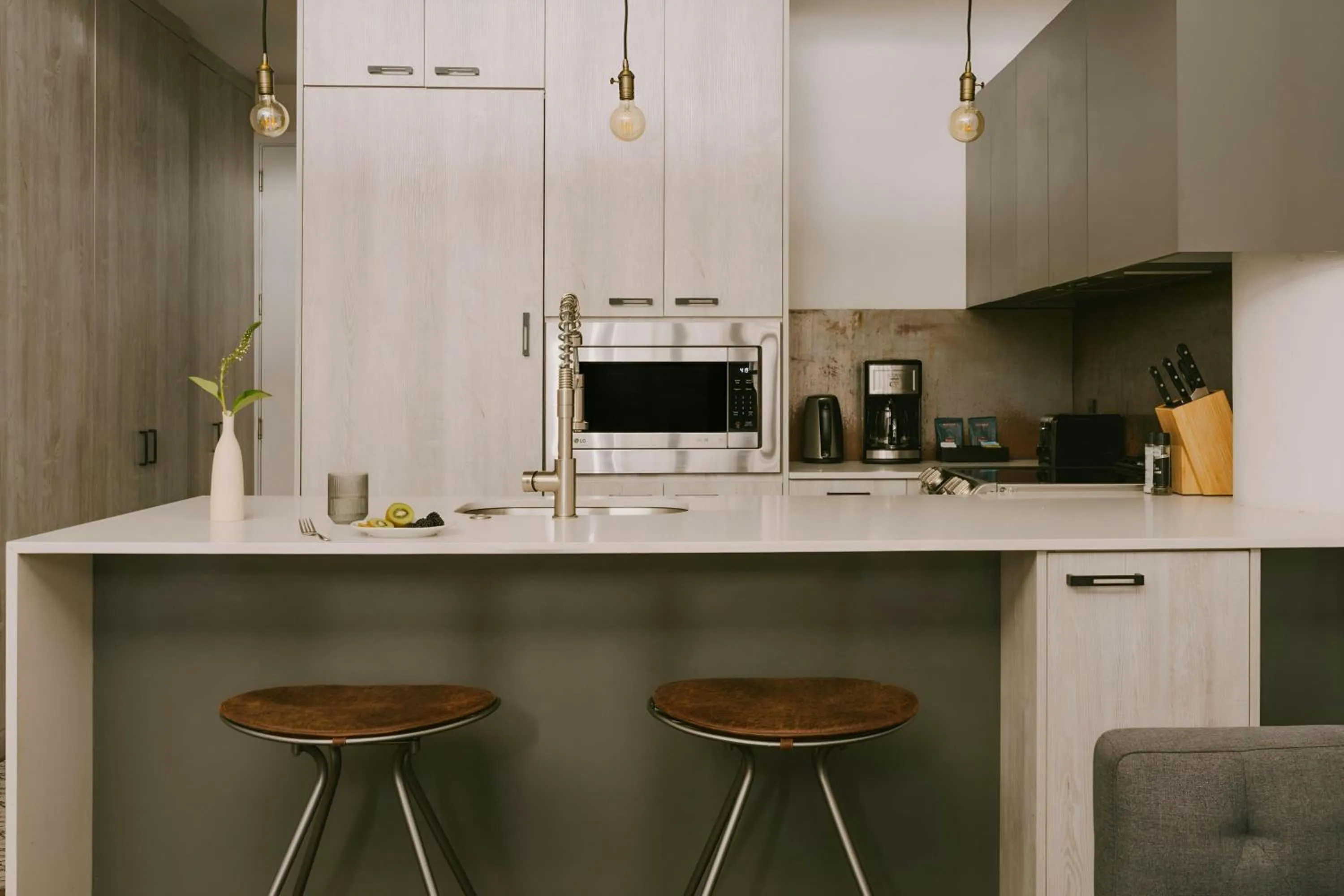 Kitchen or kitchenette in Sonder by Marriott Bonvoy The Heid Apartments Loft District