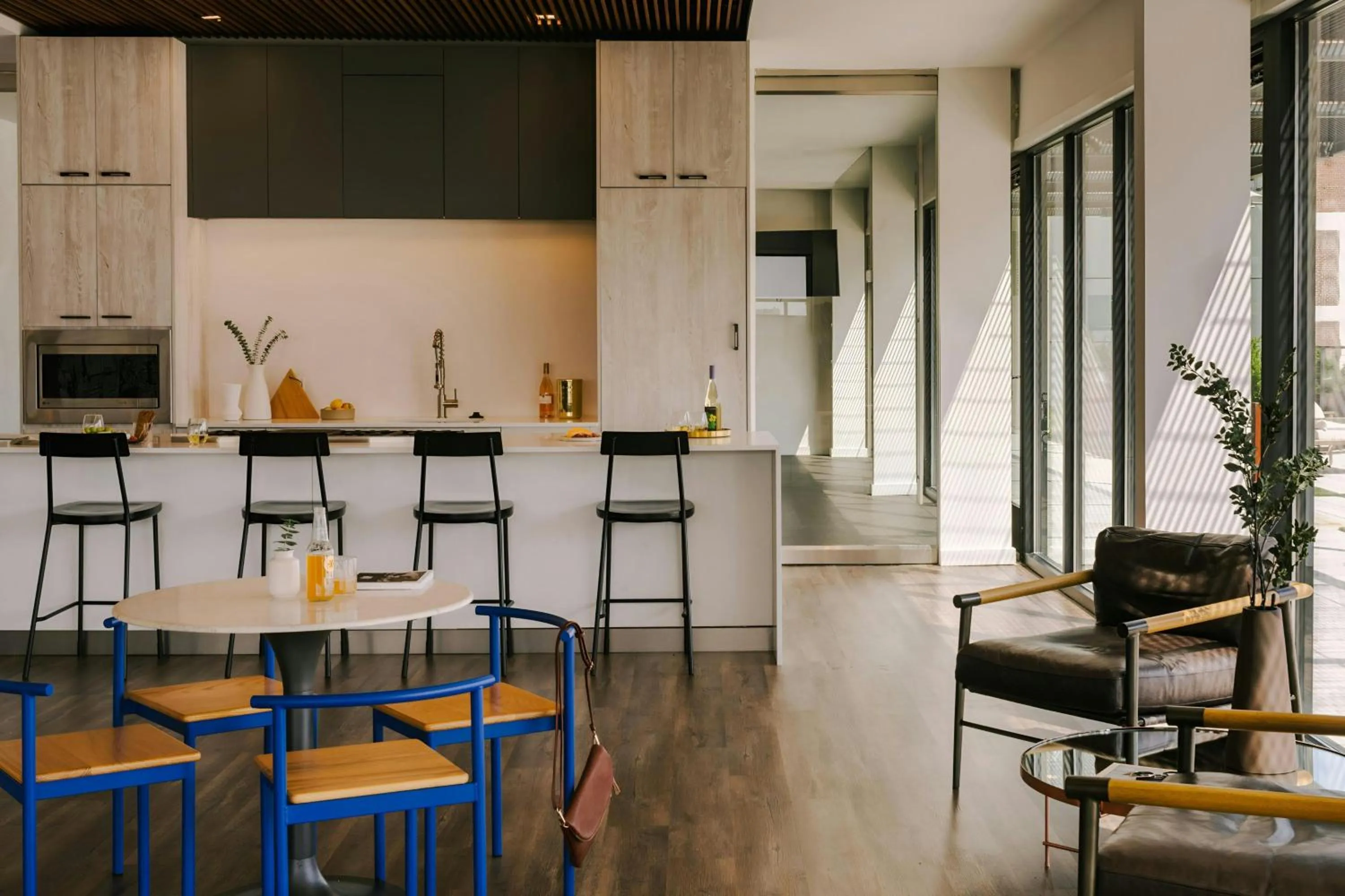 Lounge or bar in Sonder by Marriott Bonvoy The Heid Apartments Loft District