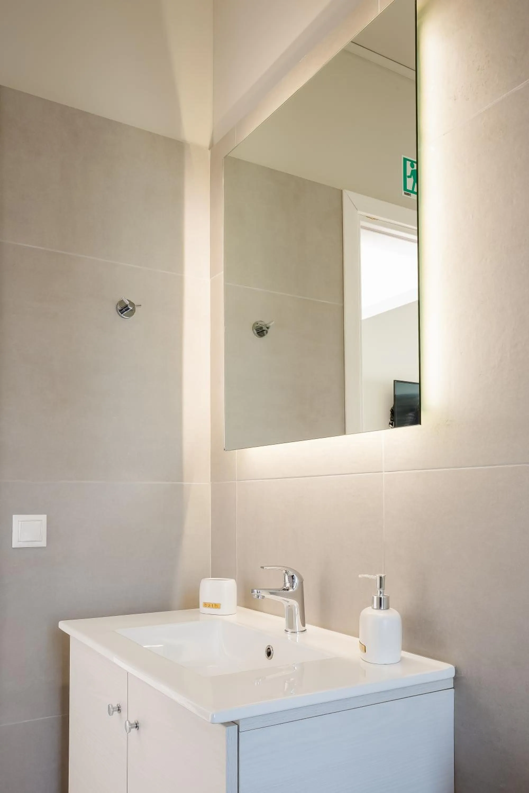 Bathroom in Sarpidon Suites