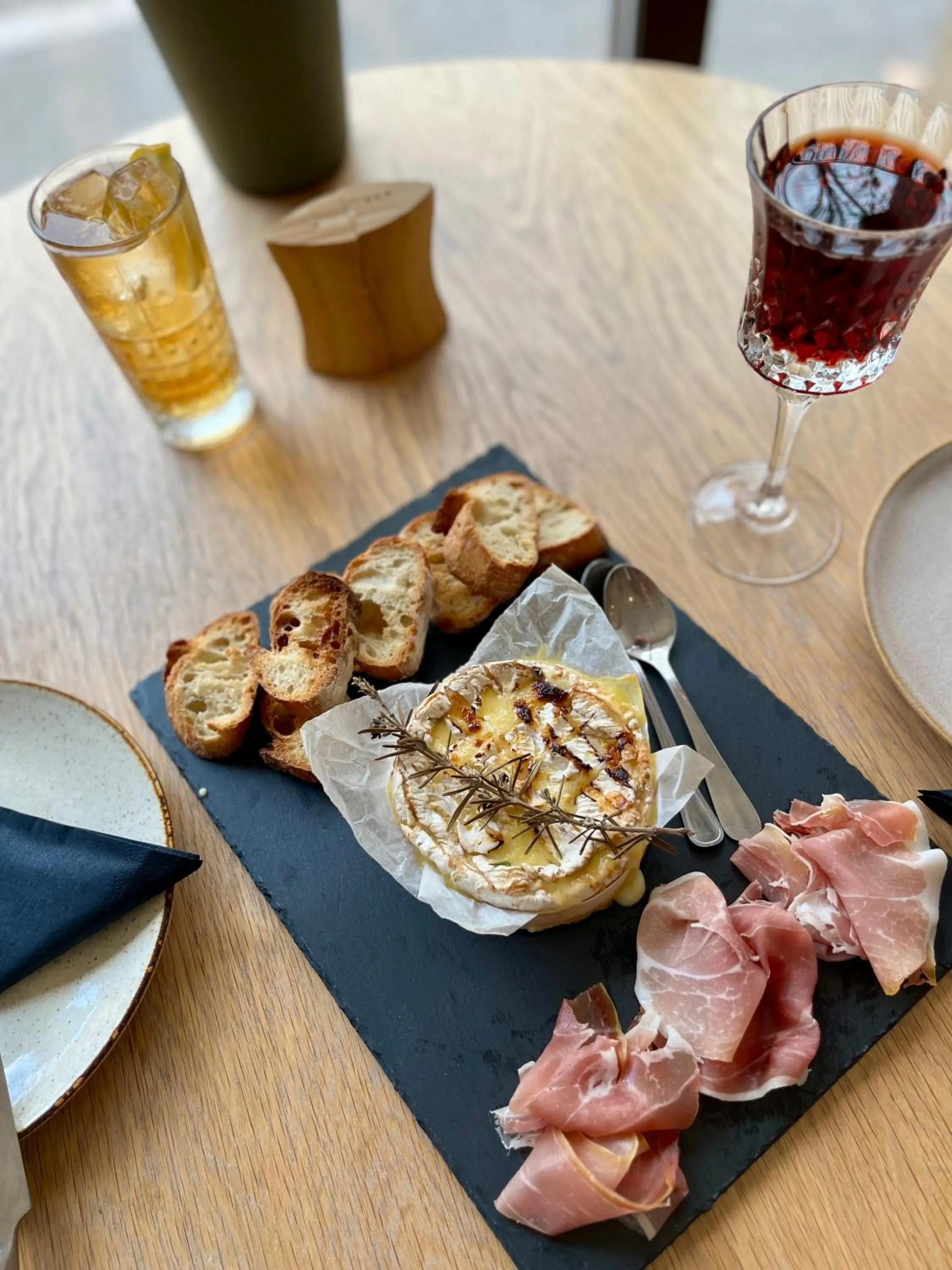 Lounge or bar in Hôtel Escaletto