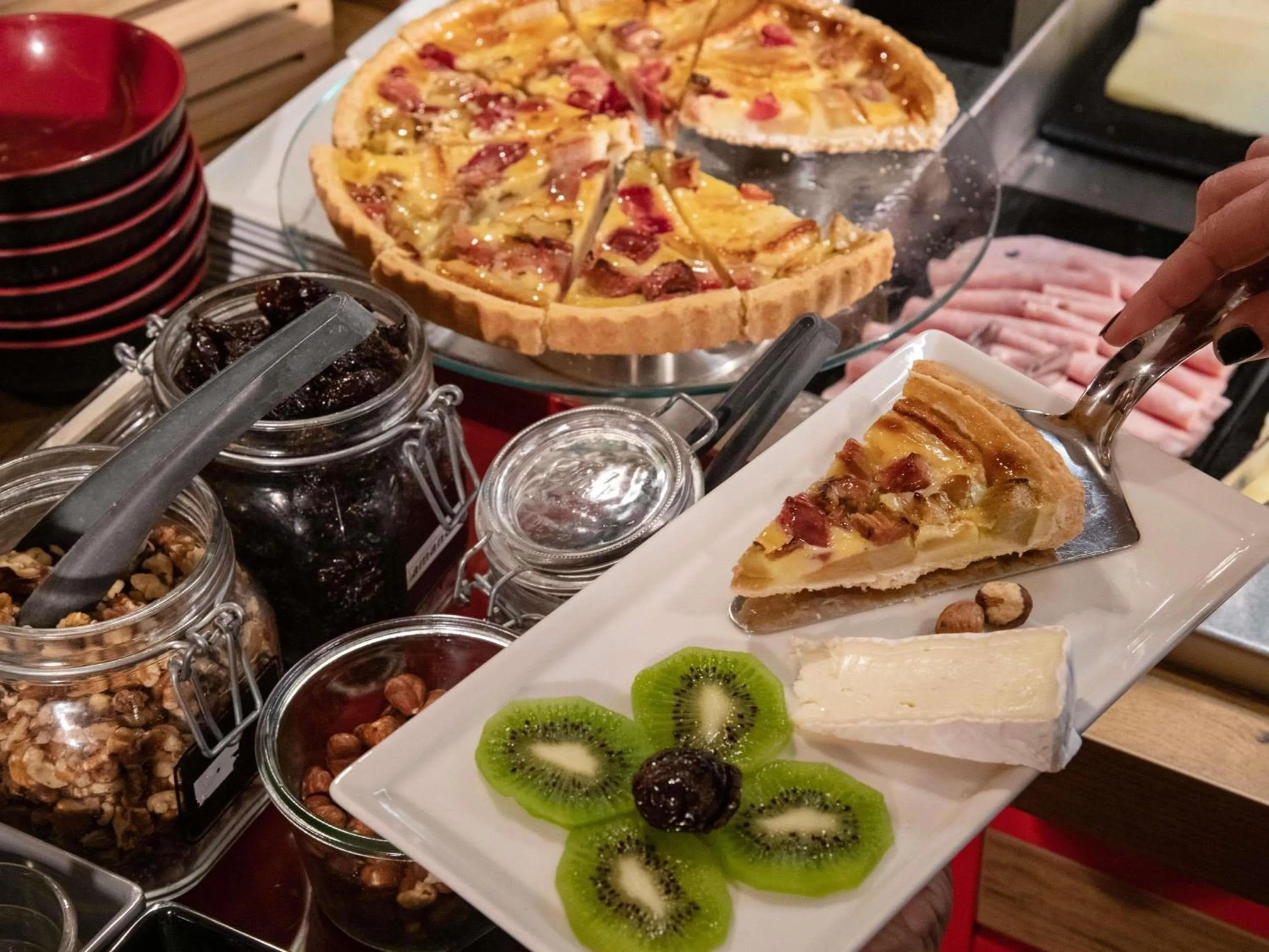 Breakfast in ibis Cannes Centre