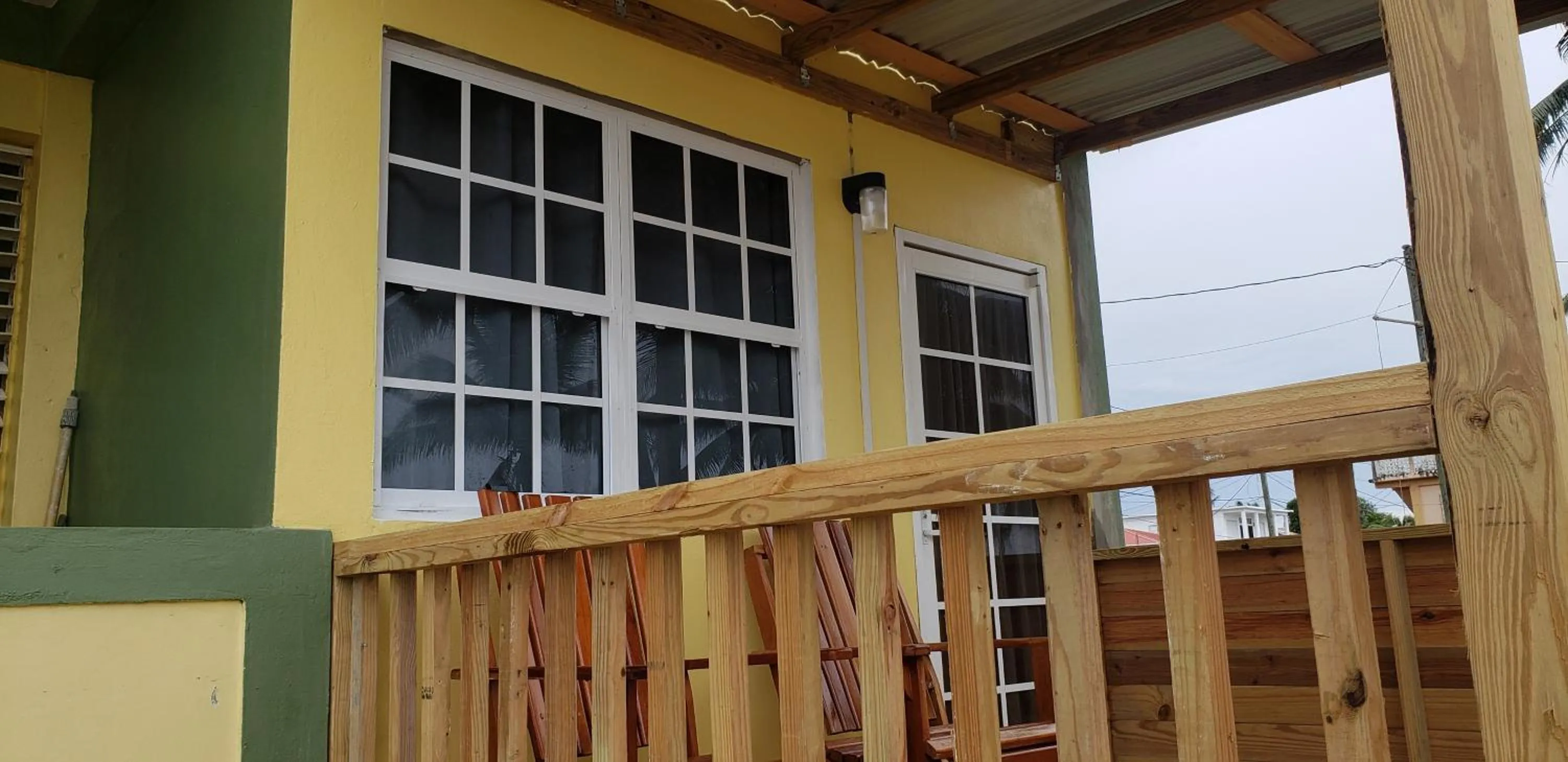 Sea view in Pal's on the beach - Dangriga, Belize