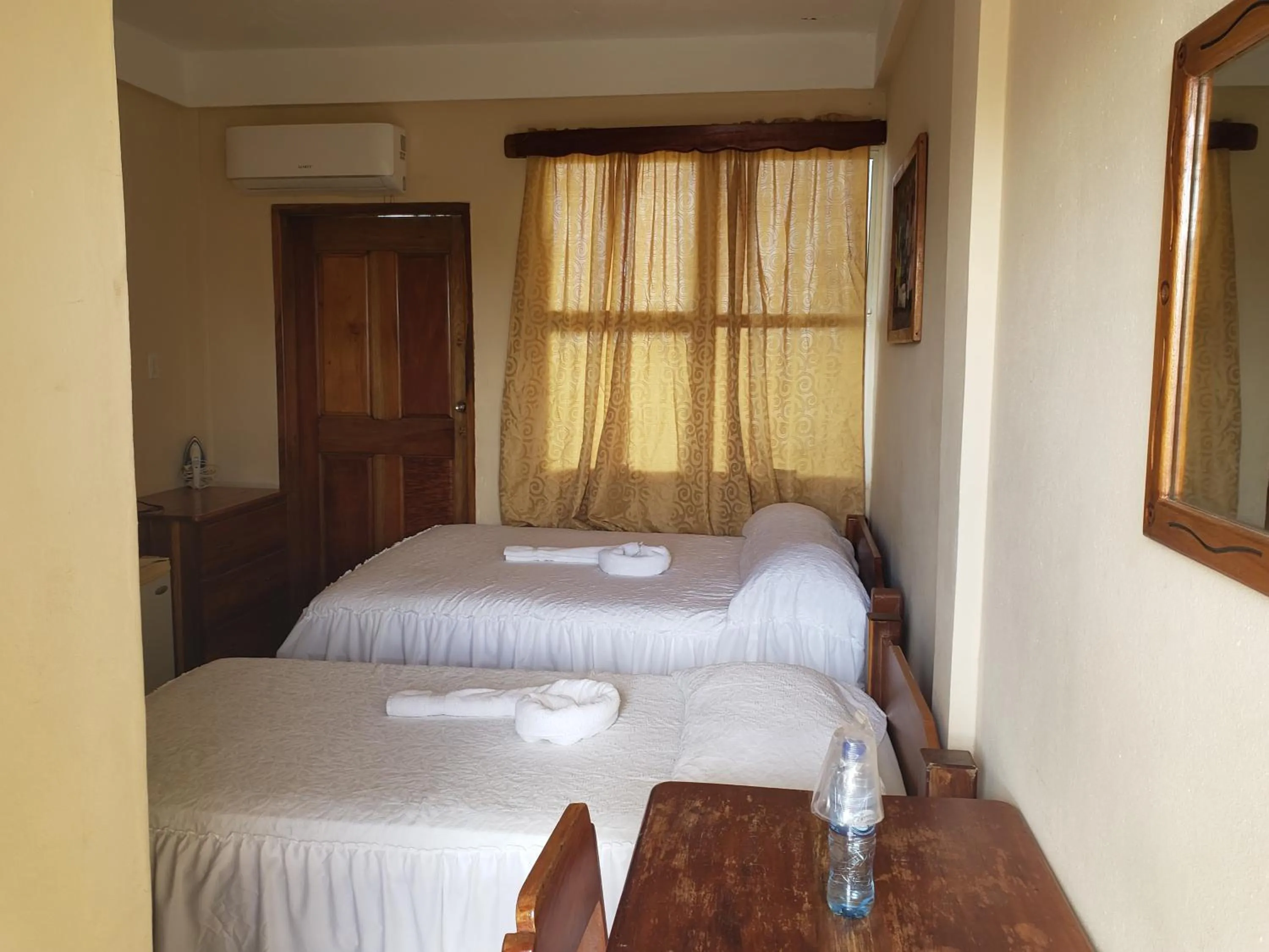 Photo of the whole room, Bed in Pal's on the beach - Dangriga, Belize