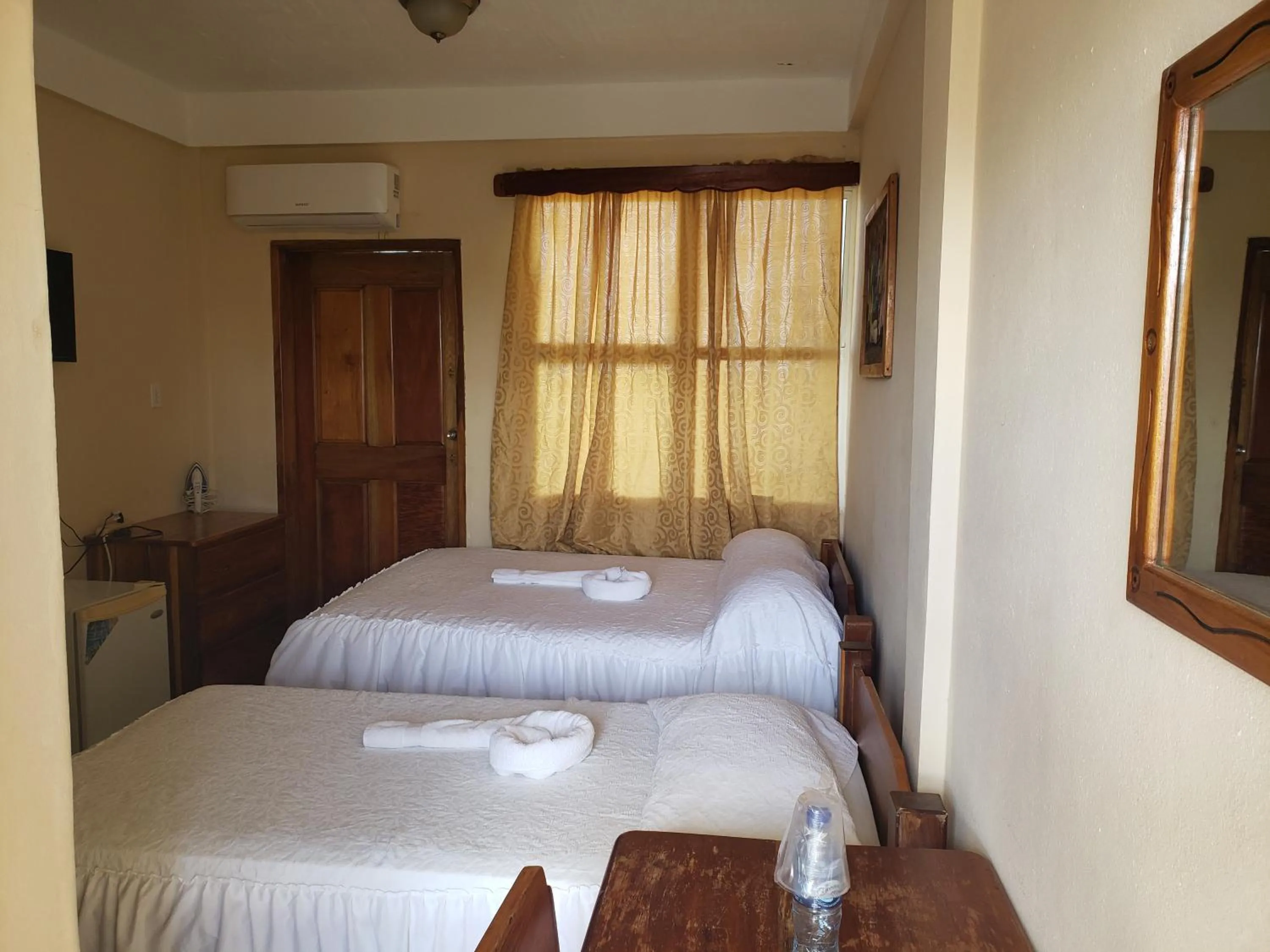 Photo of the whole room, Bed in Pal's on the beach - Dangriga, Belize