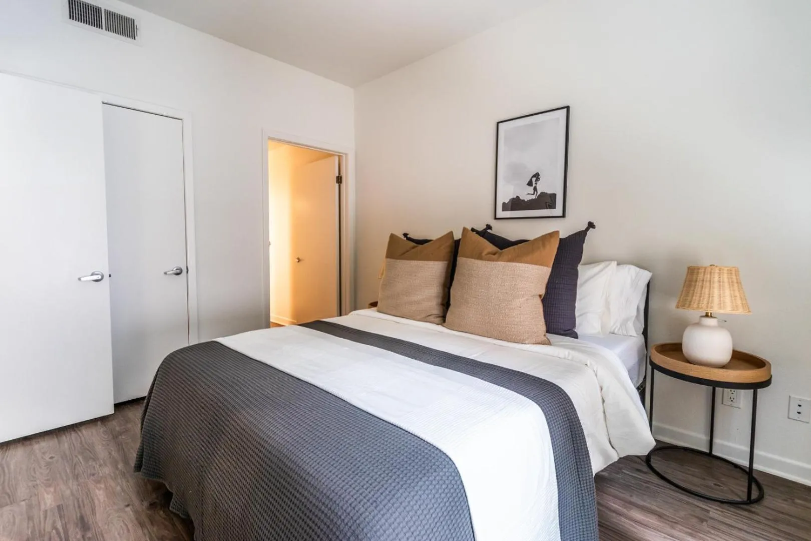 Bedroom, Bed in 2BD 2BTH Condo 10 Min Walk to Santa Monica Beach